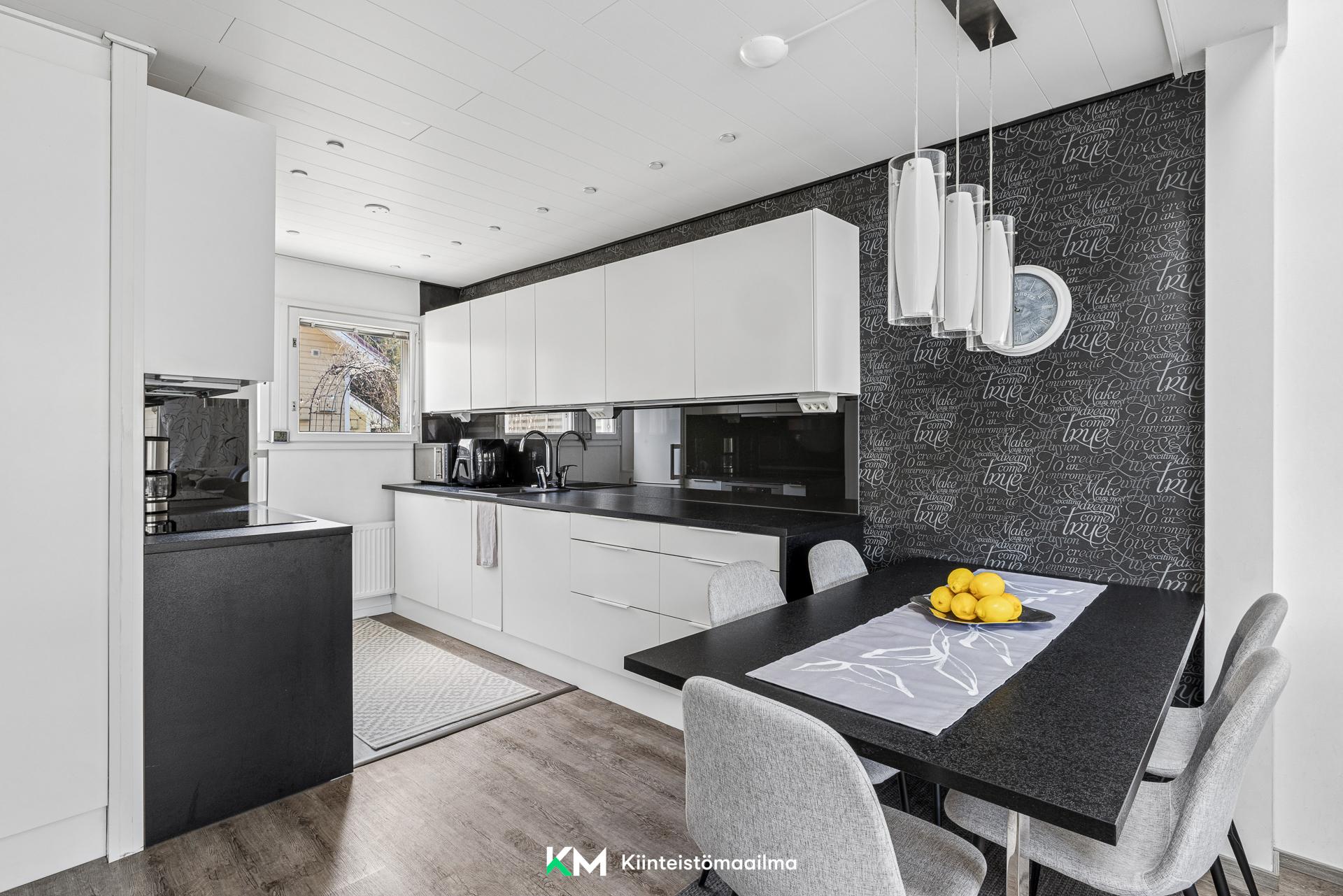 Huhtakoukku 21, Latokaski, Espoo