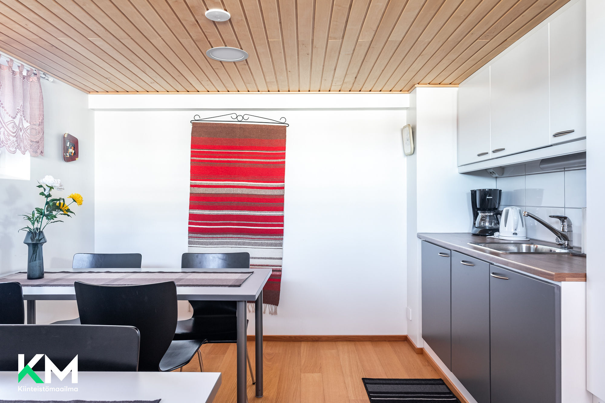 yhtiön kerhohuone