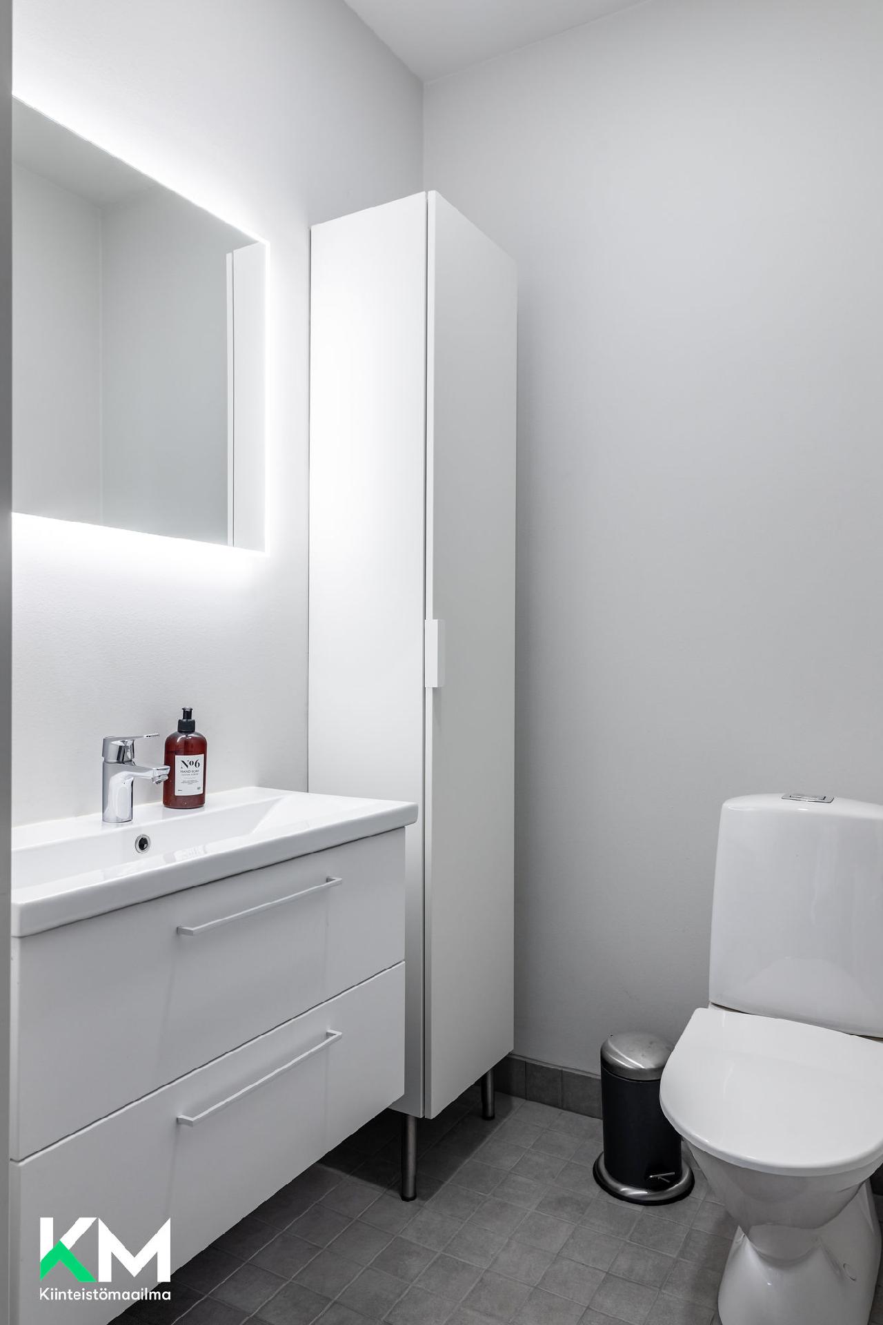 Esa-äijäntie 6, Perhoslehto, Hollola