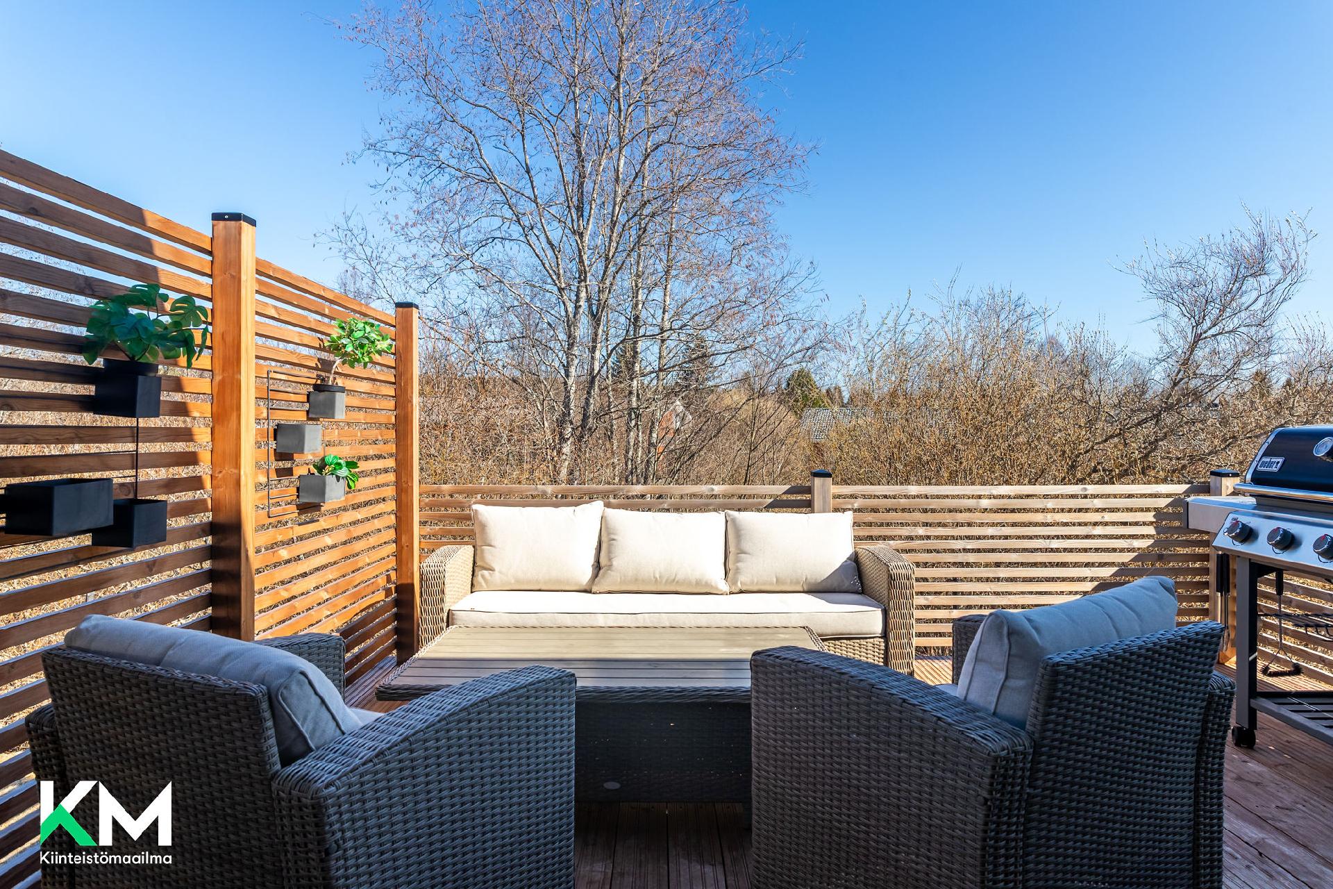 Esa-äijäntie 6, Perhoslehto, Hollola