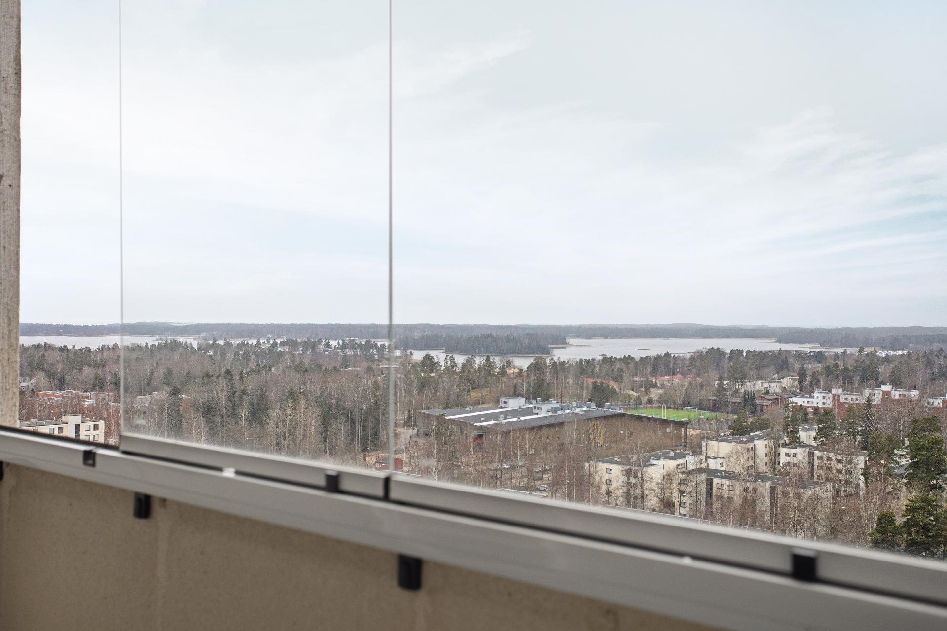 Näkymät parvekkeelta ovat upeat!