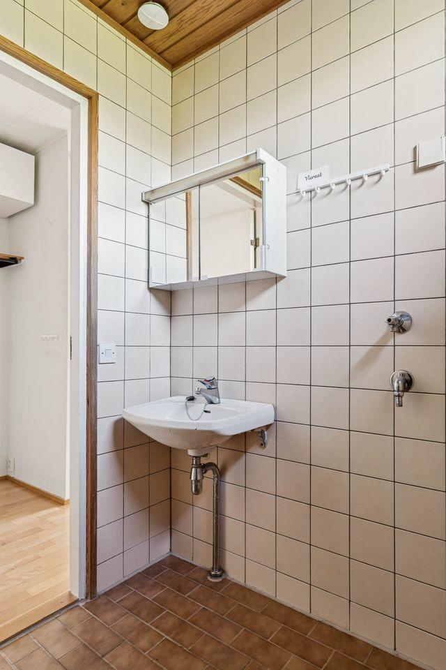 B asunnon kylpyhuone