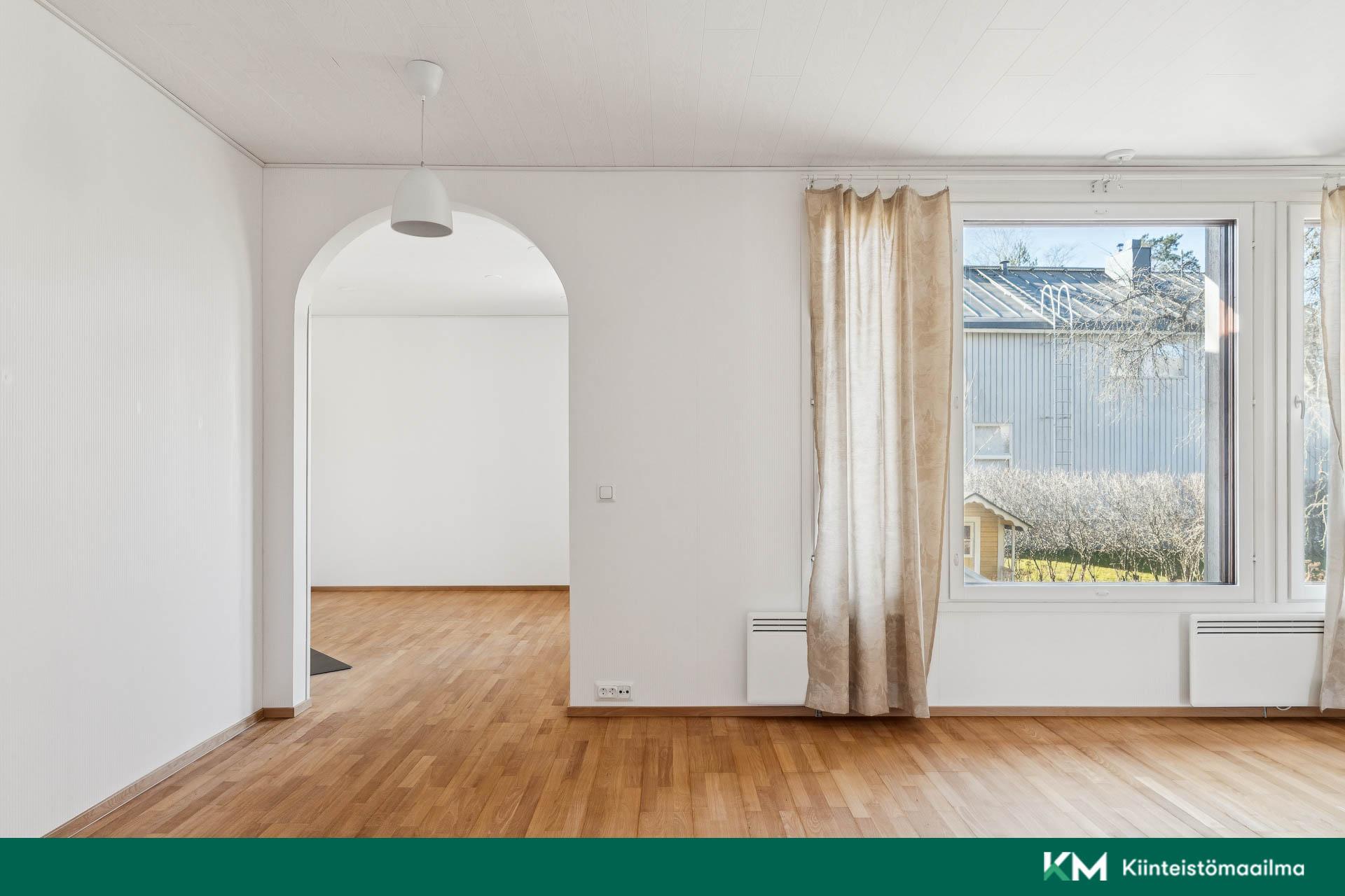 Käynti takkahuoneeseen