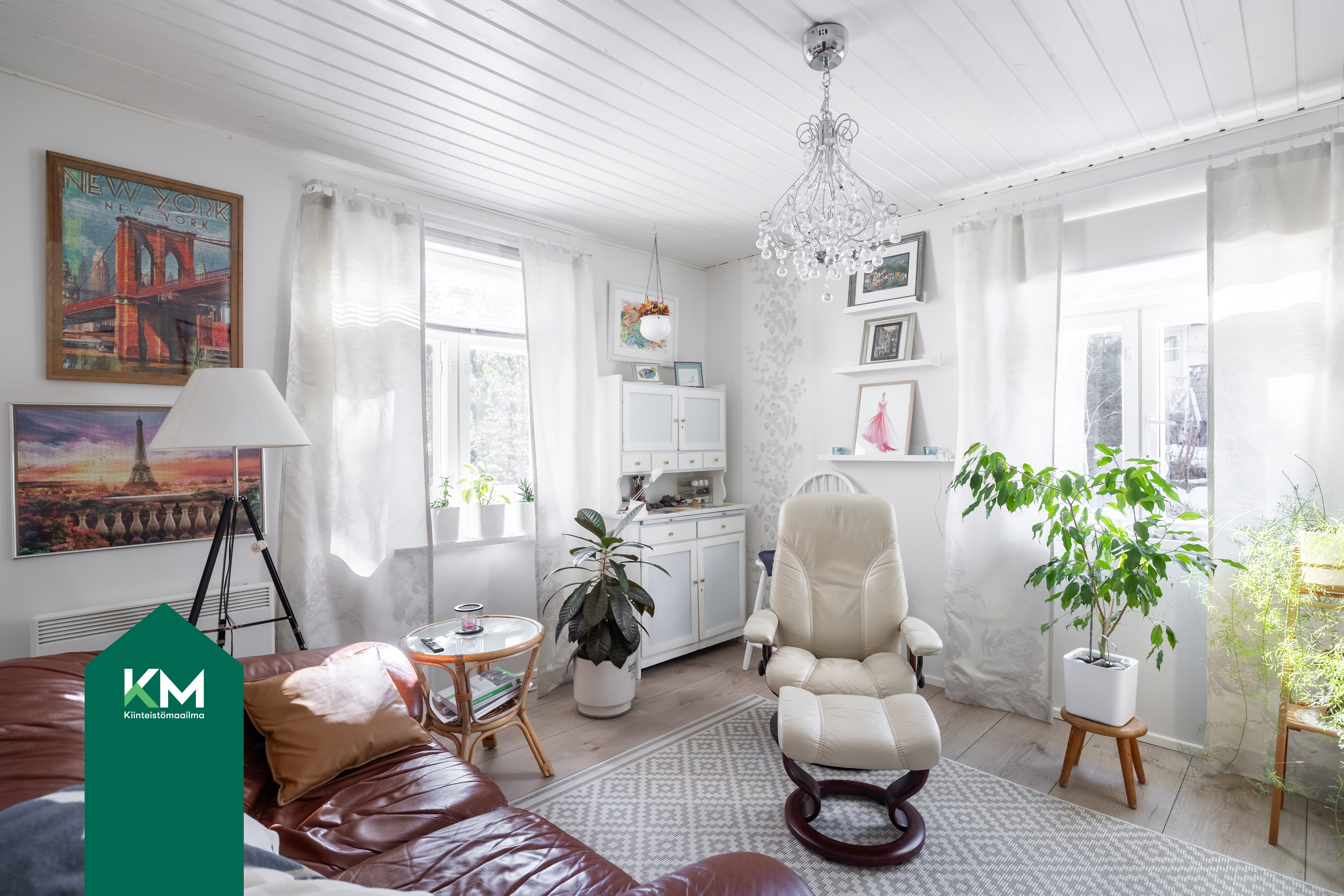 Alakerran makuuhuone