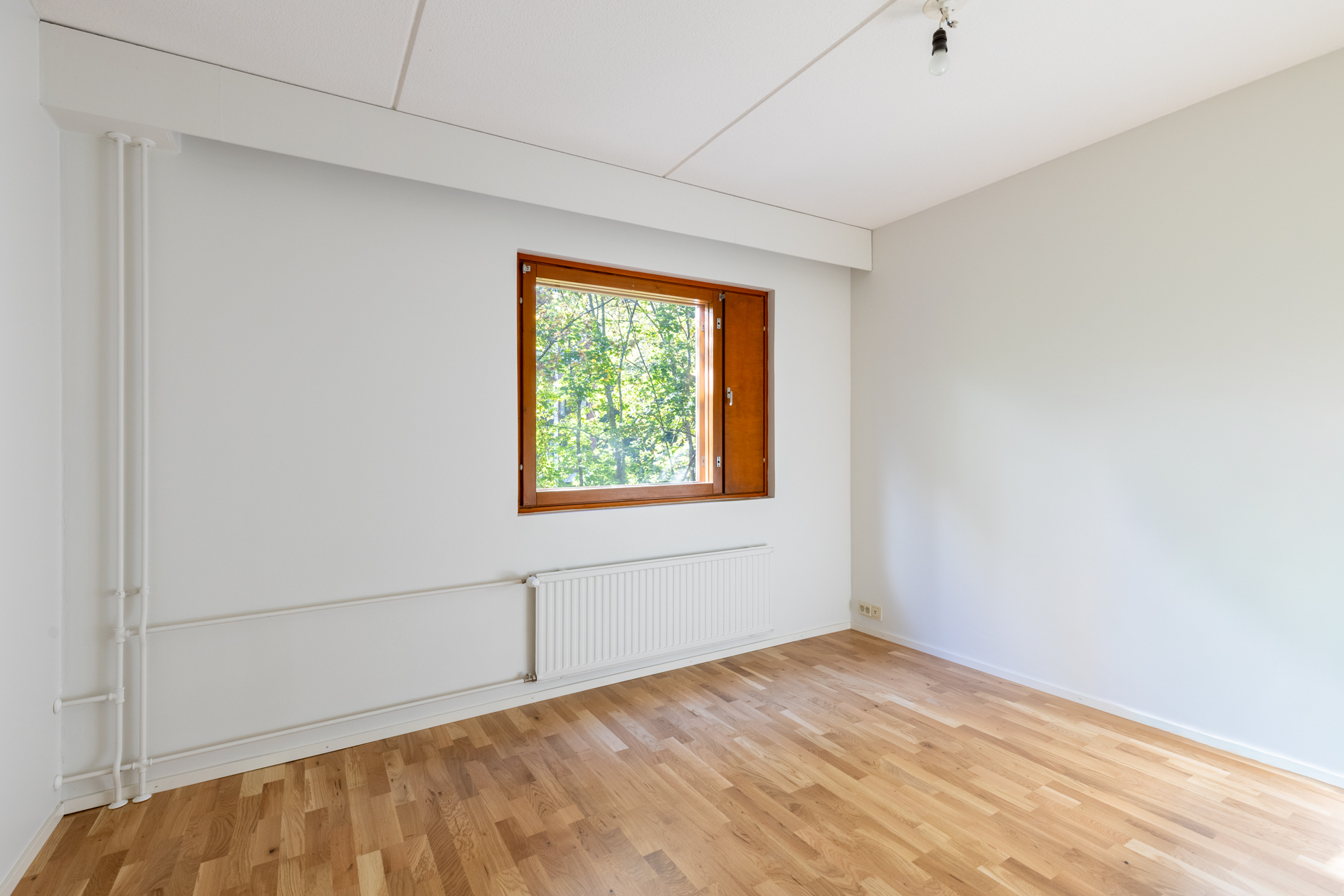 Saniaistie 24, Tapanila, Helsinki