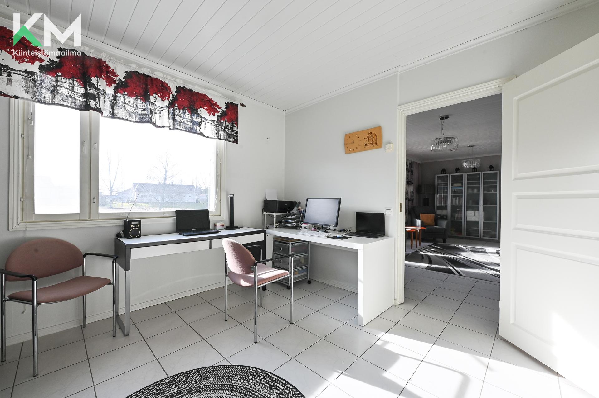 Tuulentuvantie 4, Kurikankylä, Kurikka