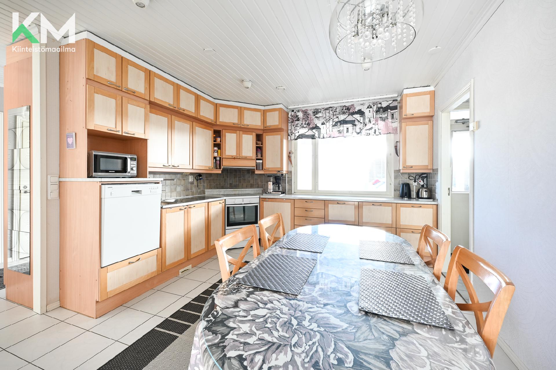 Tuulentuvantie 4, Kurikankylä, Kurikka