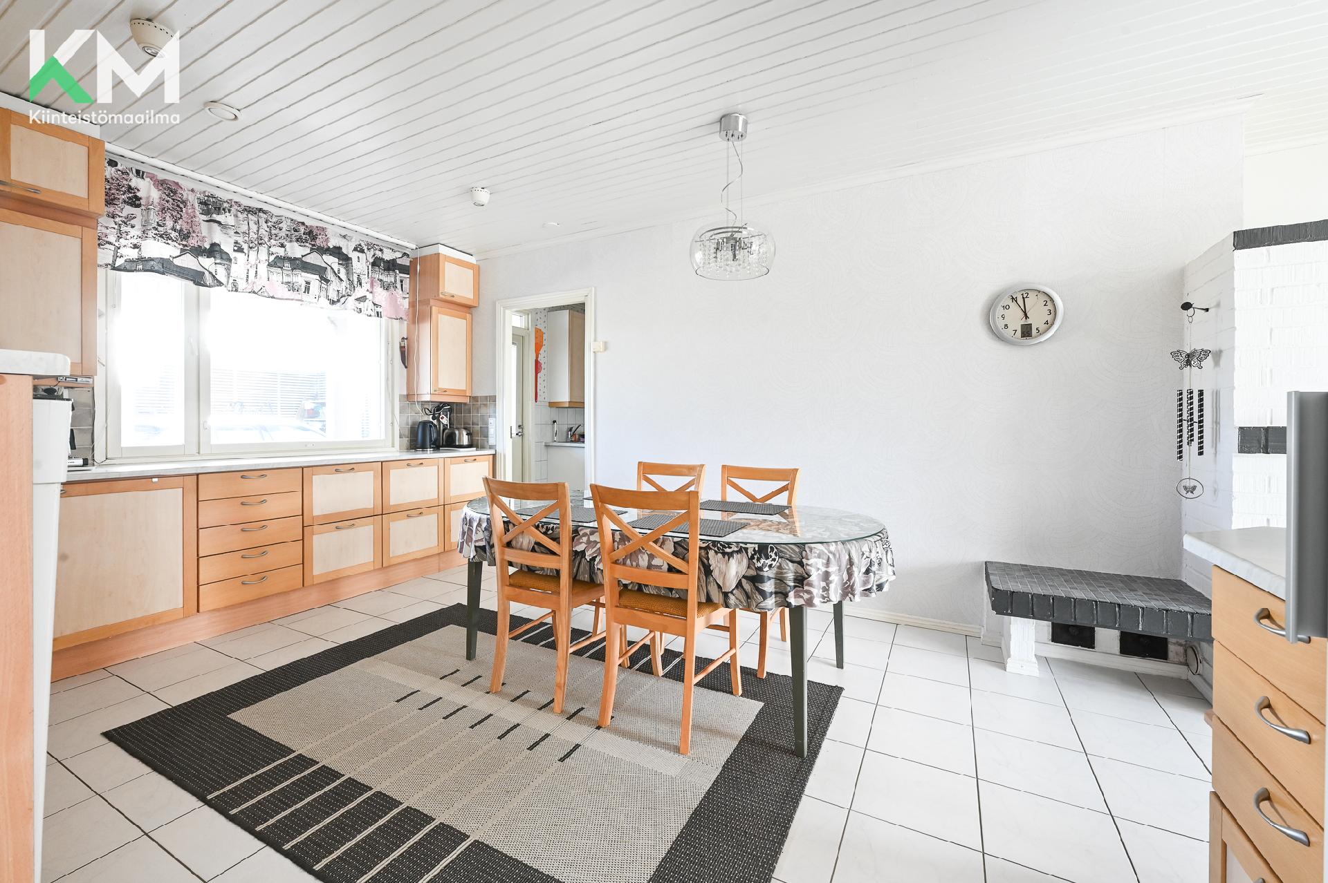 Tuulentuvantie 4, Kurikankylä, Kurikka