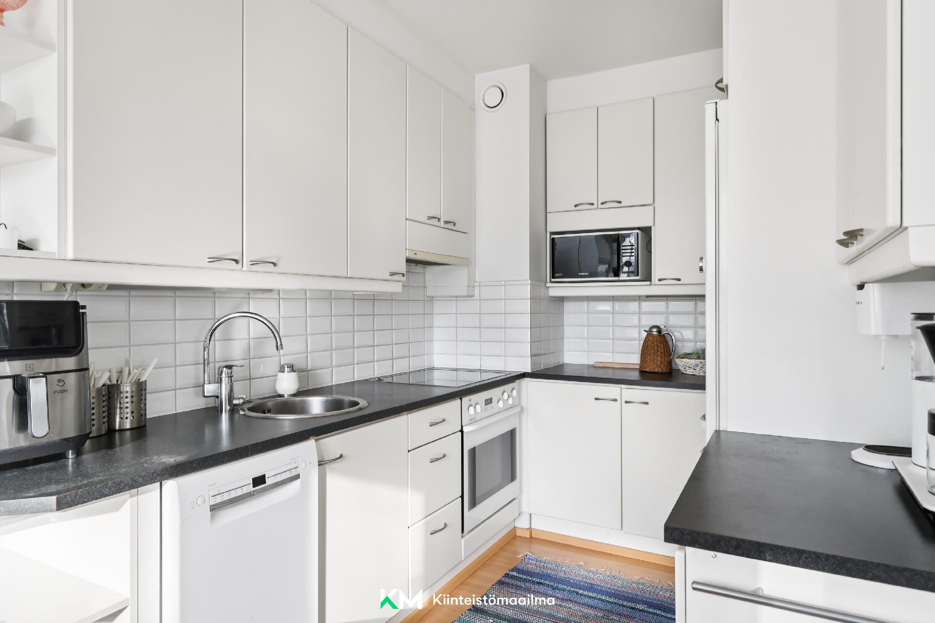 Luuvaniementie 14, Niemenmäki, Helsinki