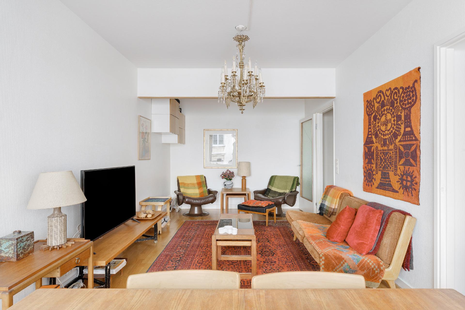 Iso Roobertinkatu 52, Punavuori, Helsinki