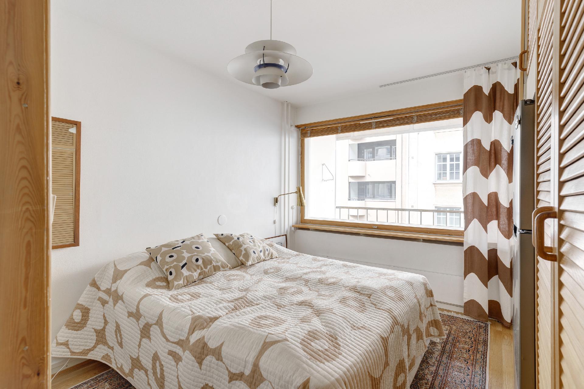 Iso Roobertinkatu 52, Punavuori, Helsinki