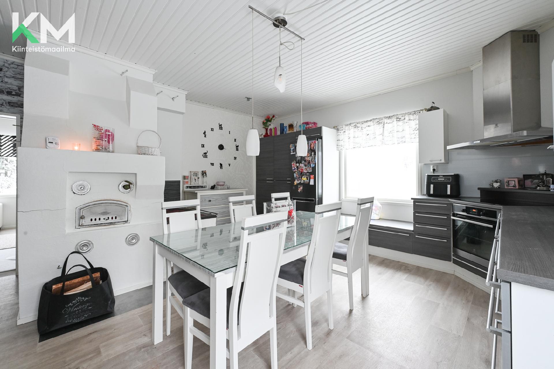 Lipastintie 148, Tuiskula, Kurikka