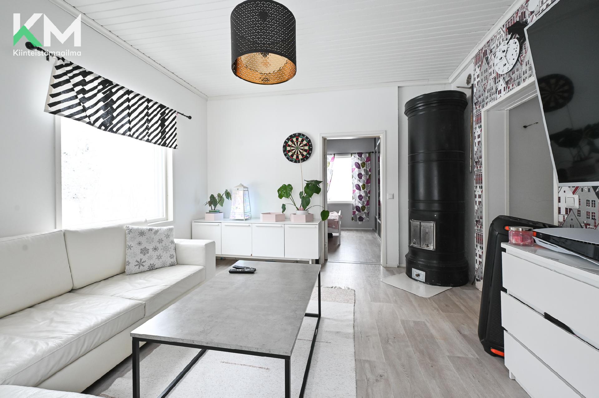 Lipastintie 148, Tuiskula, Kurikka