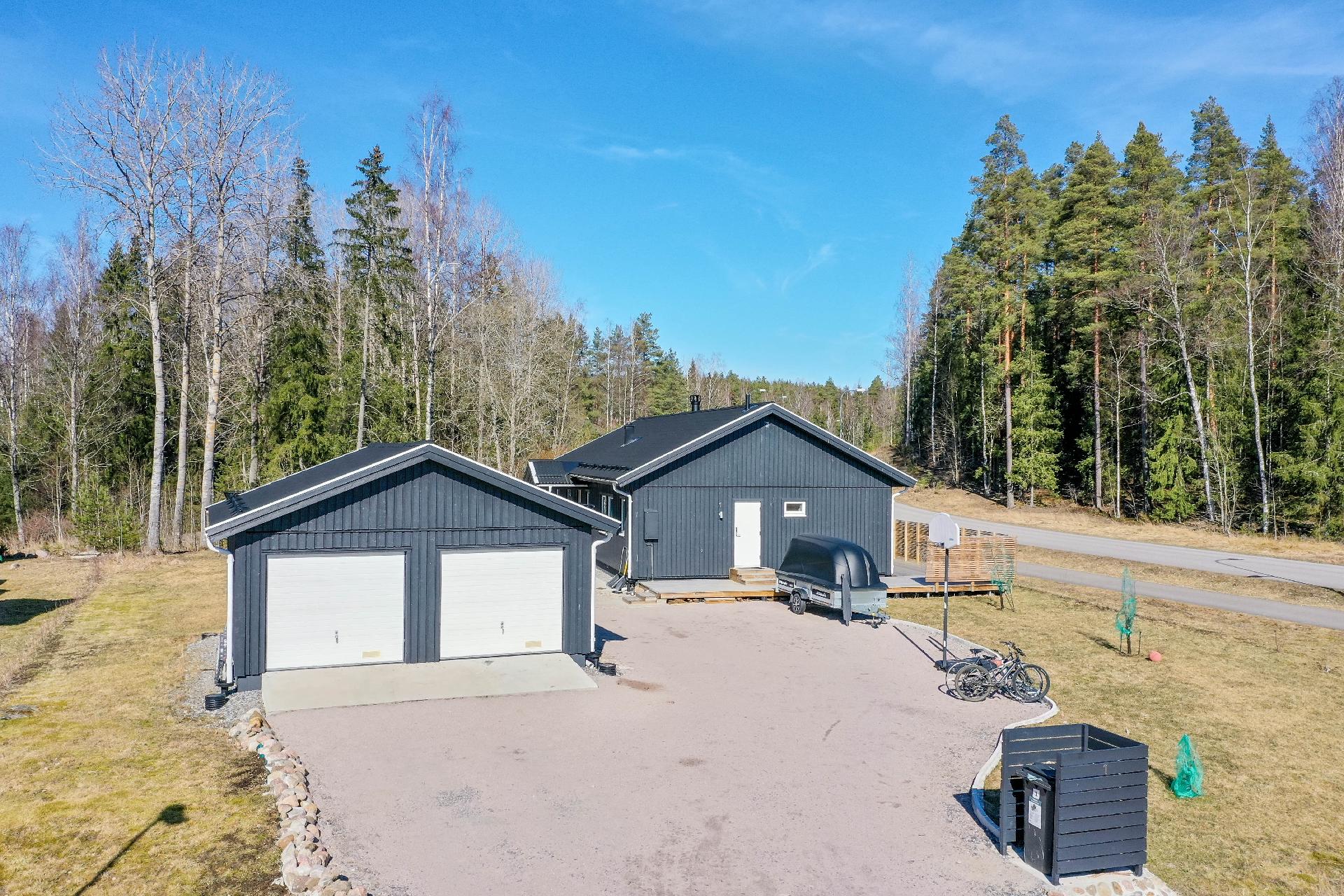 Tarinakuja 1, Vääkilä, Vihti