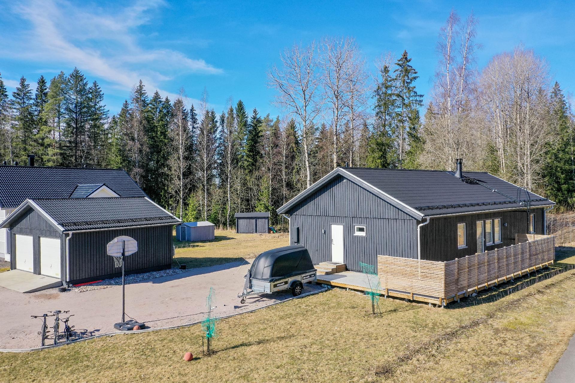 Tarinakuja 1, Vääkilä, Vihti