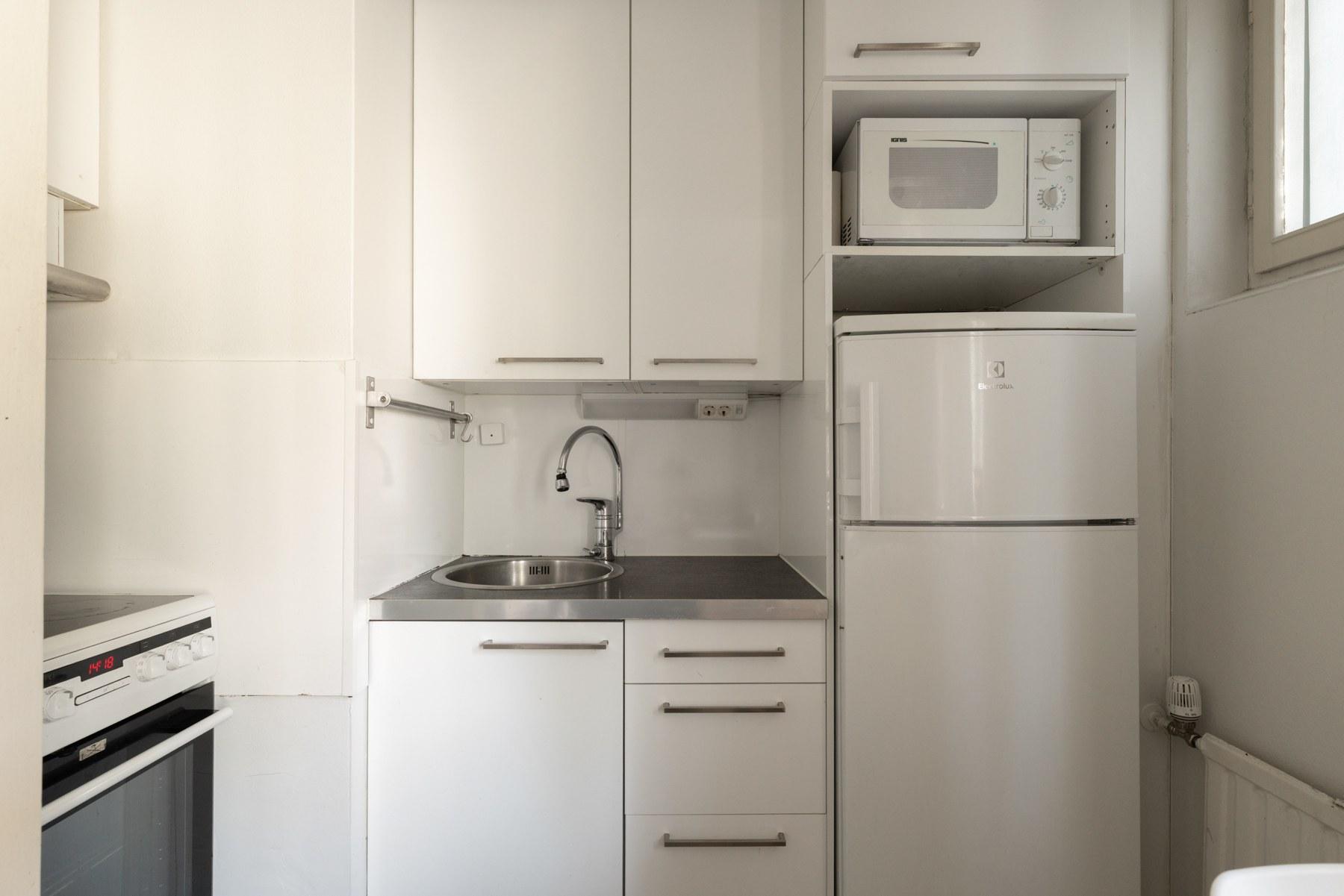 Ikkunallinen keittokomero