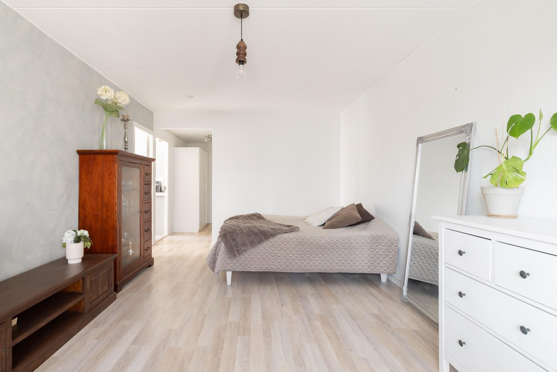 Olohuone terassin suunnalta kuvattuna