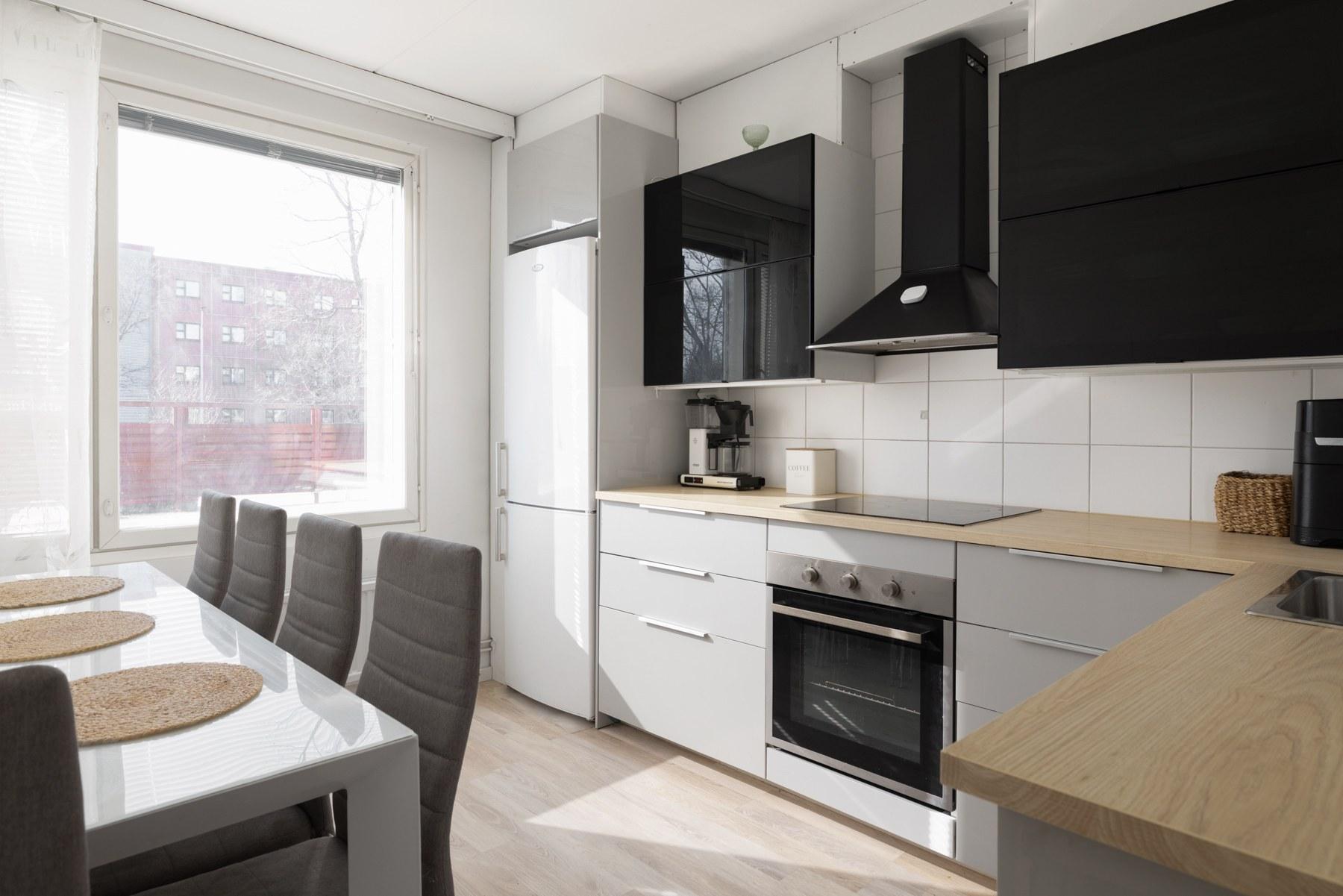 Keittiö uusittu v.2018