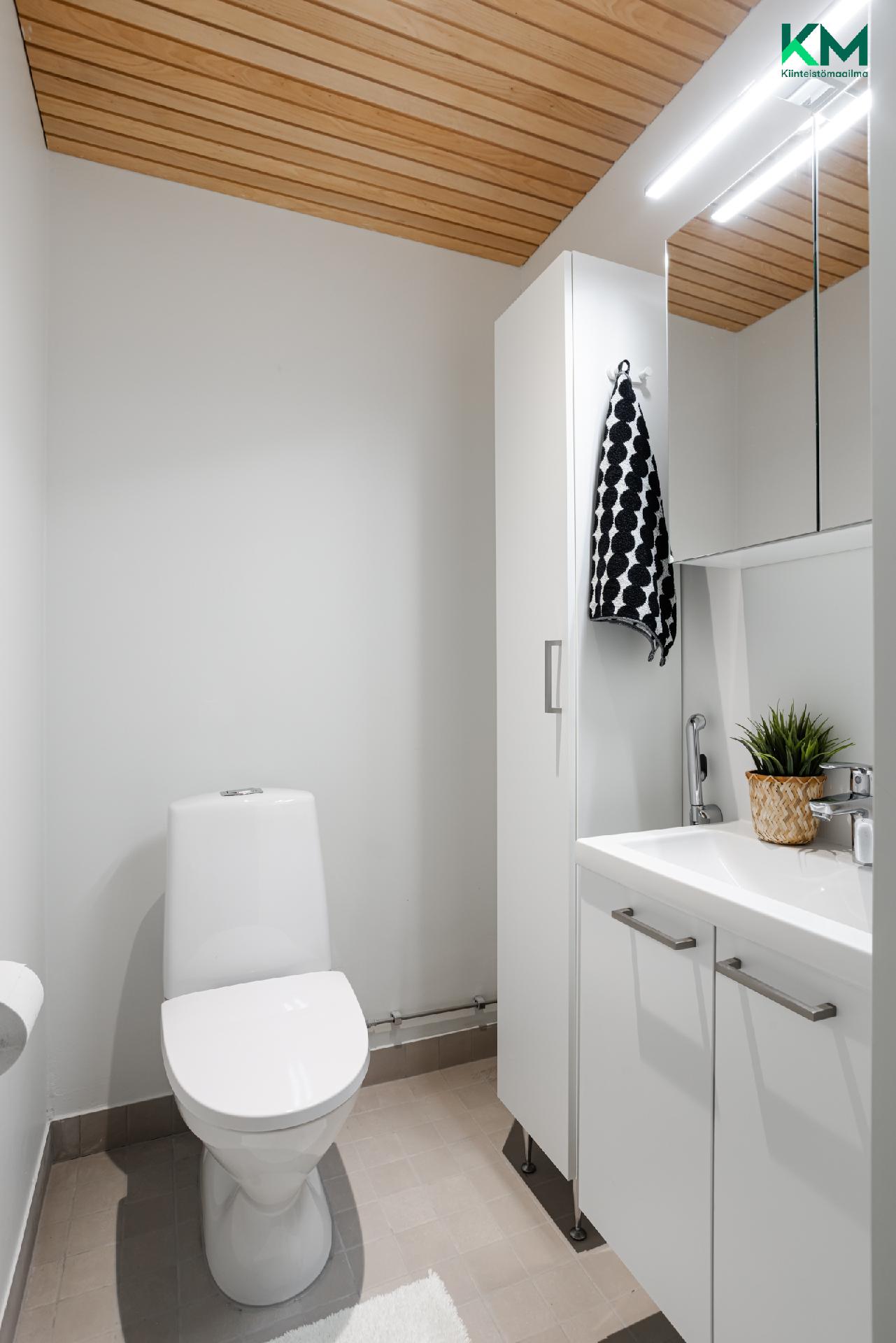 Uusihaantie 2, Piispanristi, Kaarina