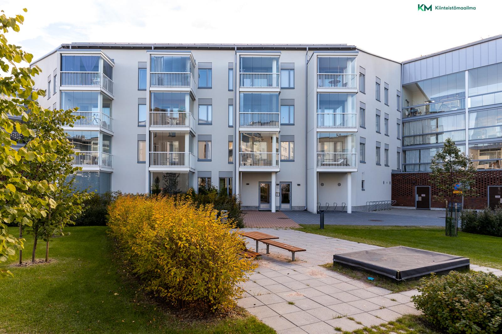 Luutnantinpolku 4, Malminkartano, Helsinki