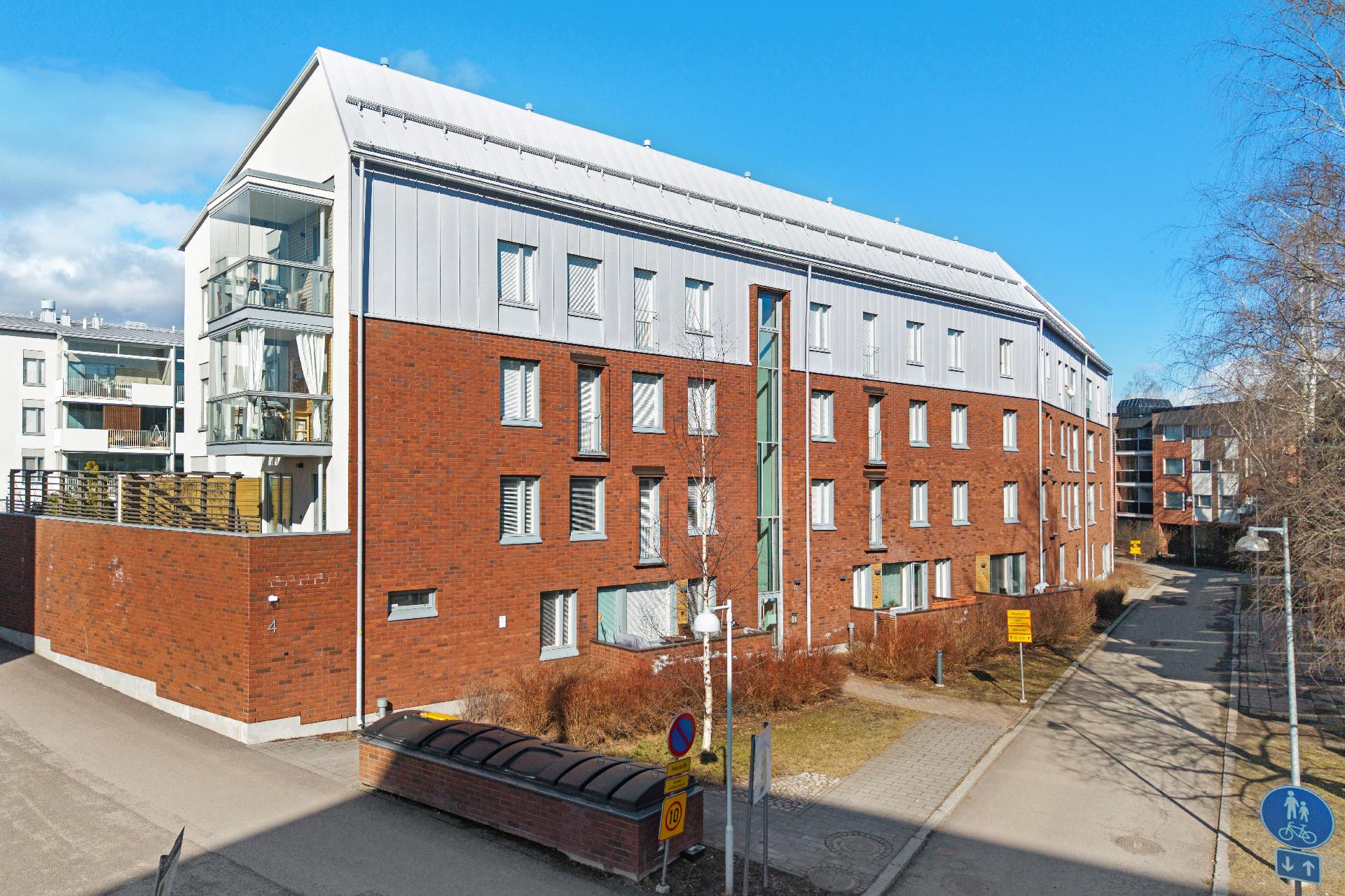 Luutnantinpolku 4, Malminkartano, Helsinki