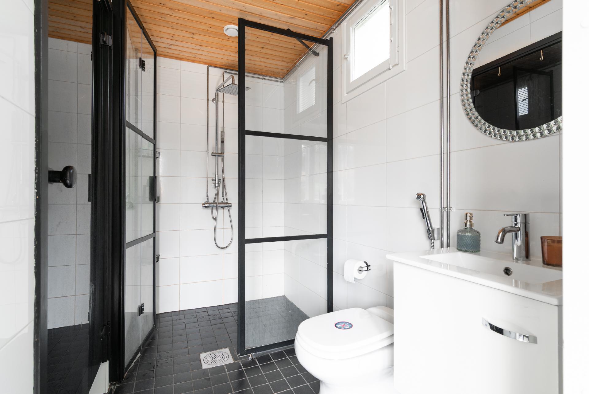 Uunikatu 28, Sääksvuori, Jyväskylä