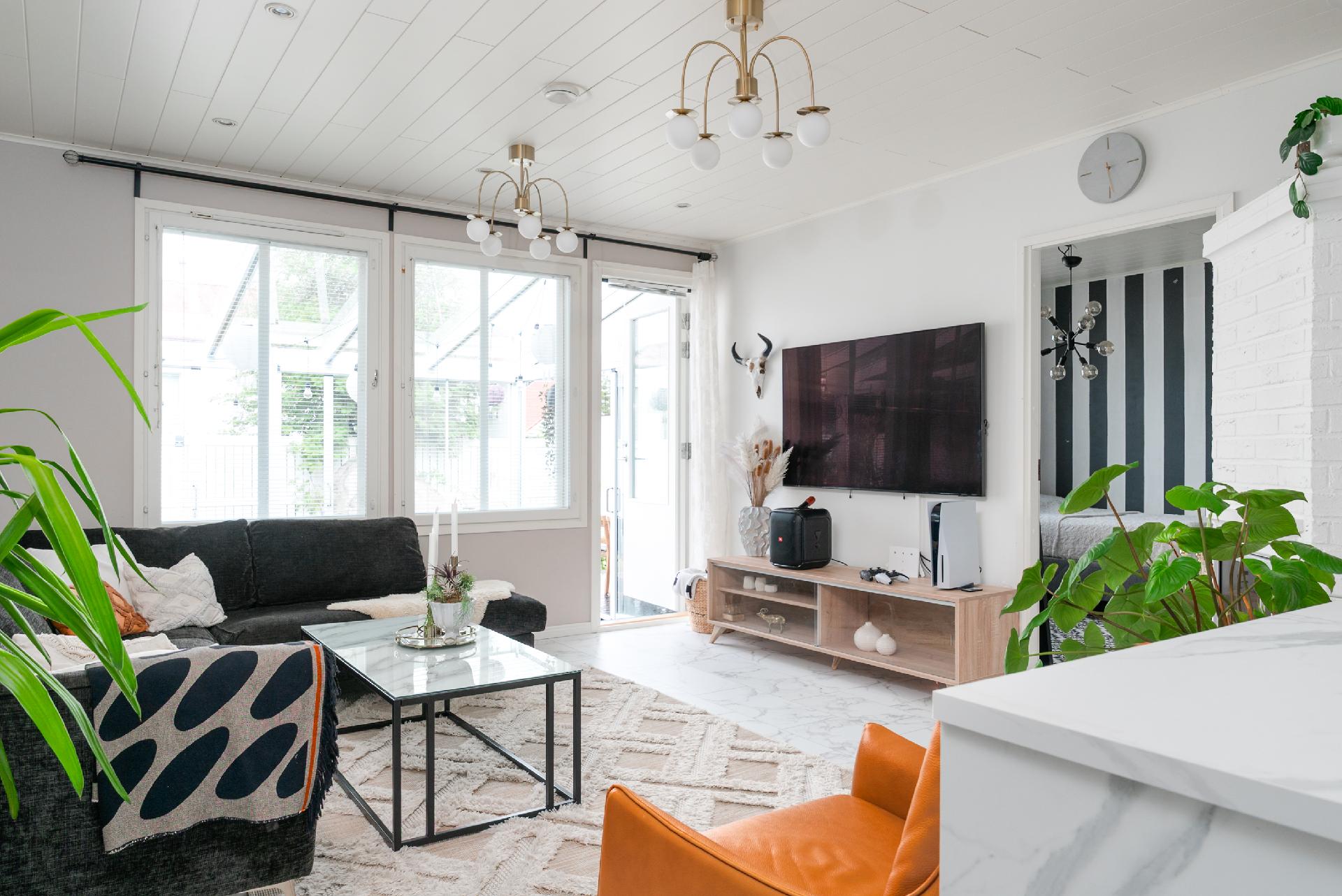 Uunikatu 28, Sääksvuori, Jyväskylä