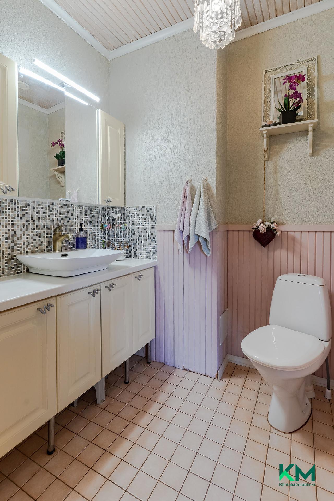 Majaalahdentie 279, Kangasala