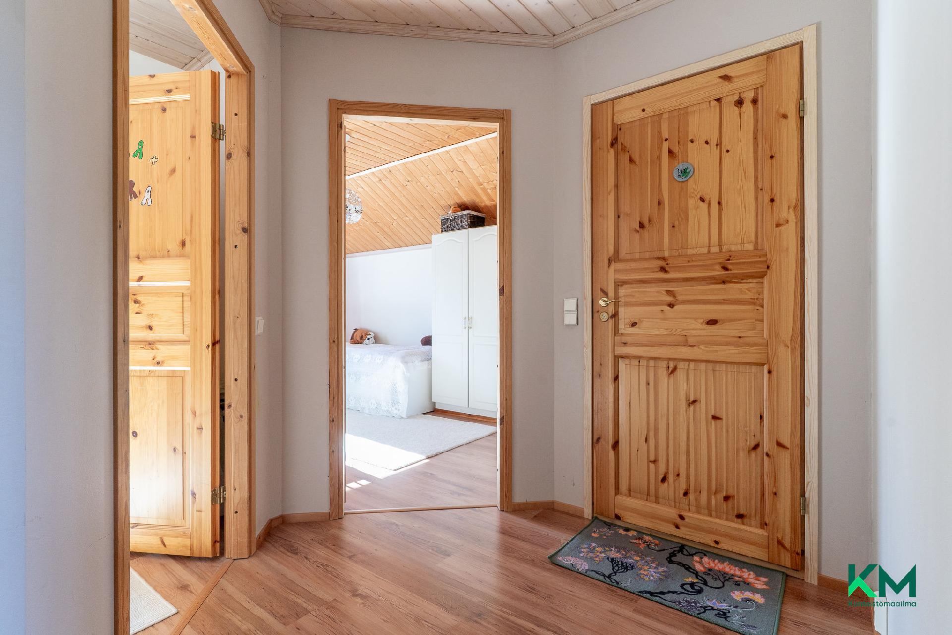 Majaalahdentie 279, Kangasala