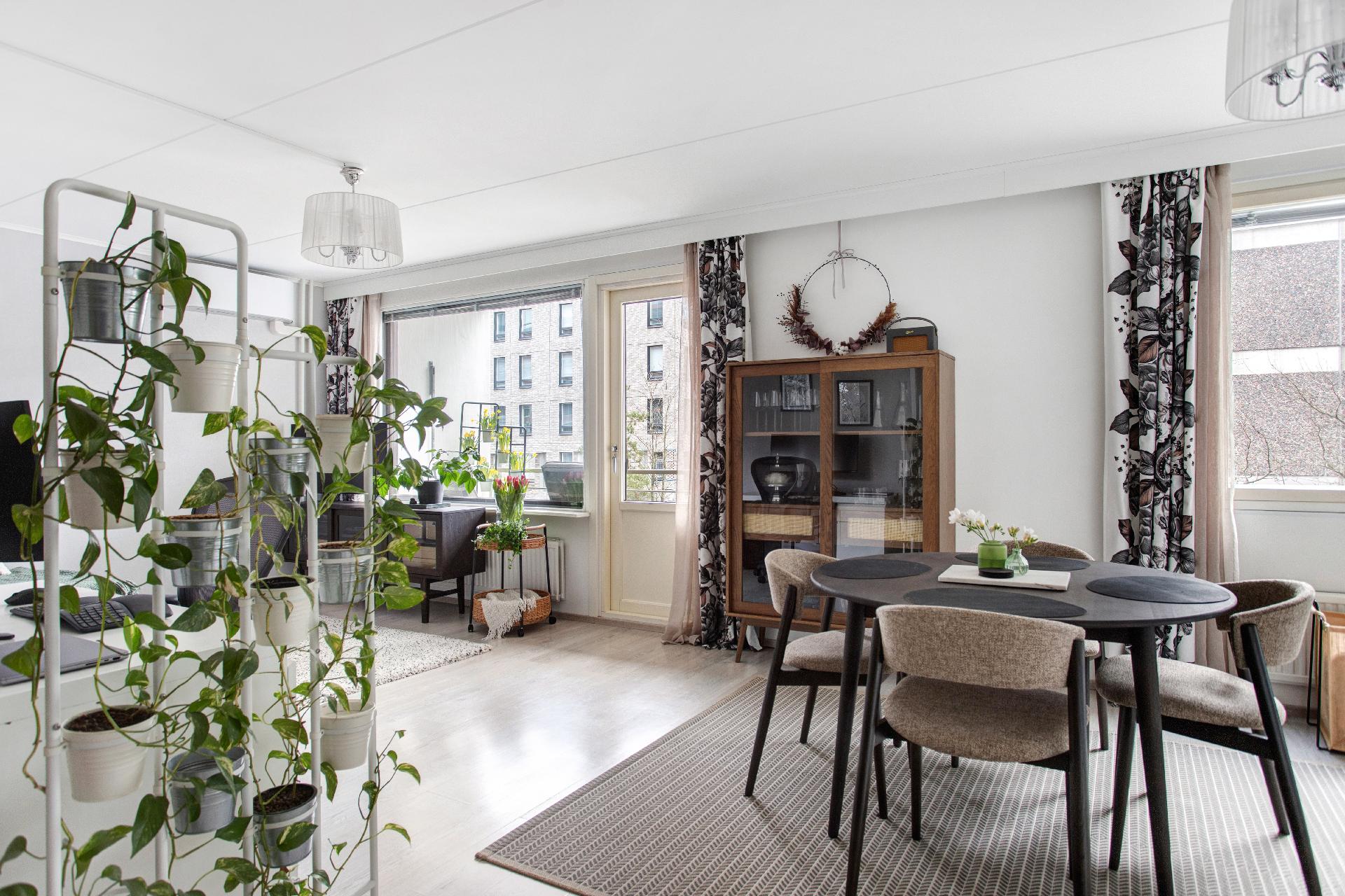 Kääntöpiiri 2, Olari, Espoo