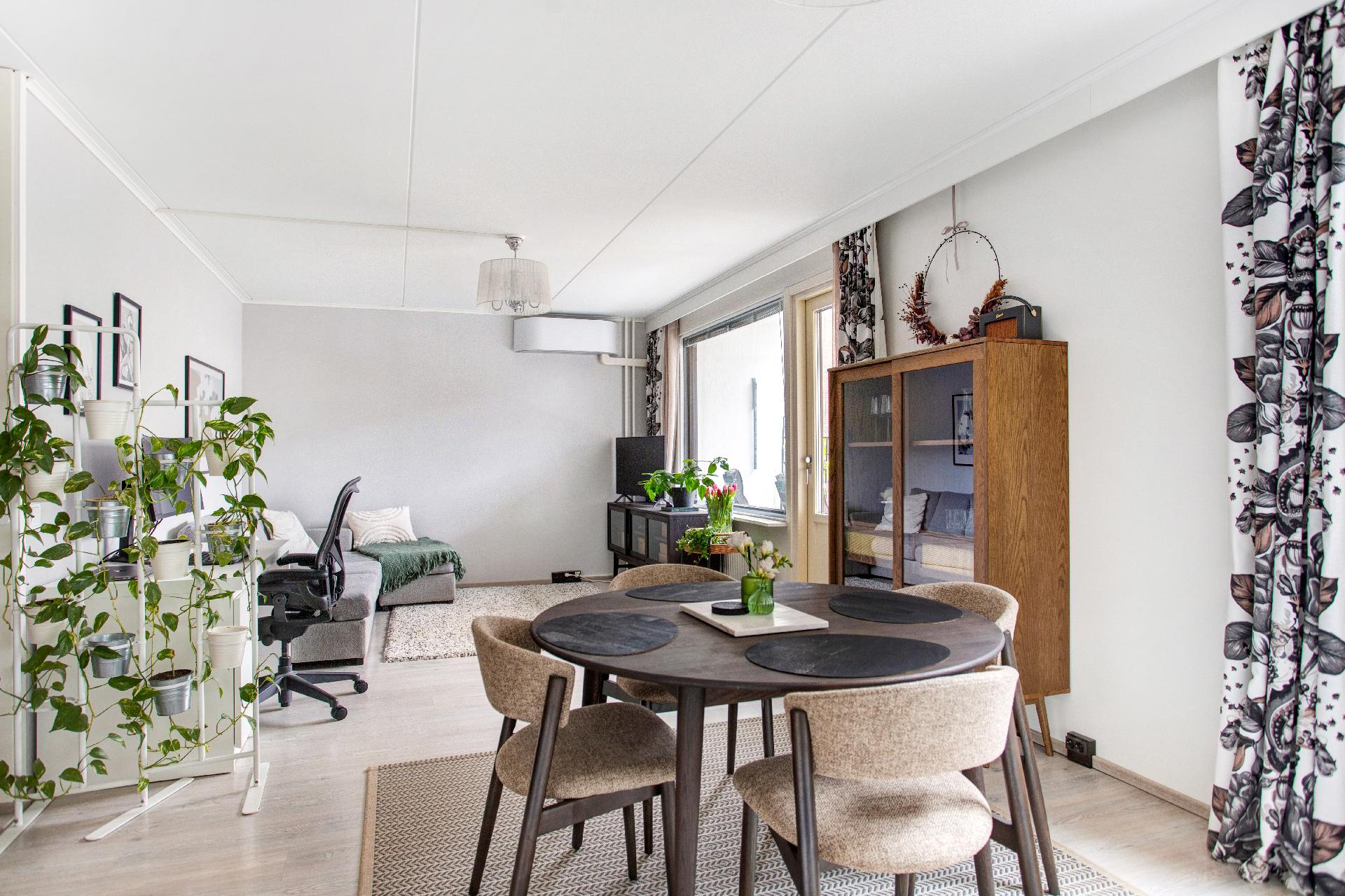 Kääntöpiiri 2, Olari, Espoo