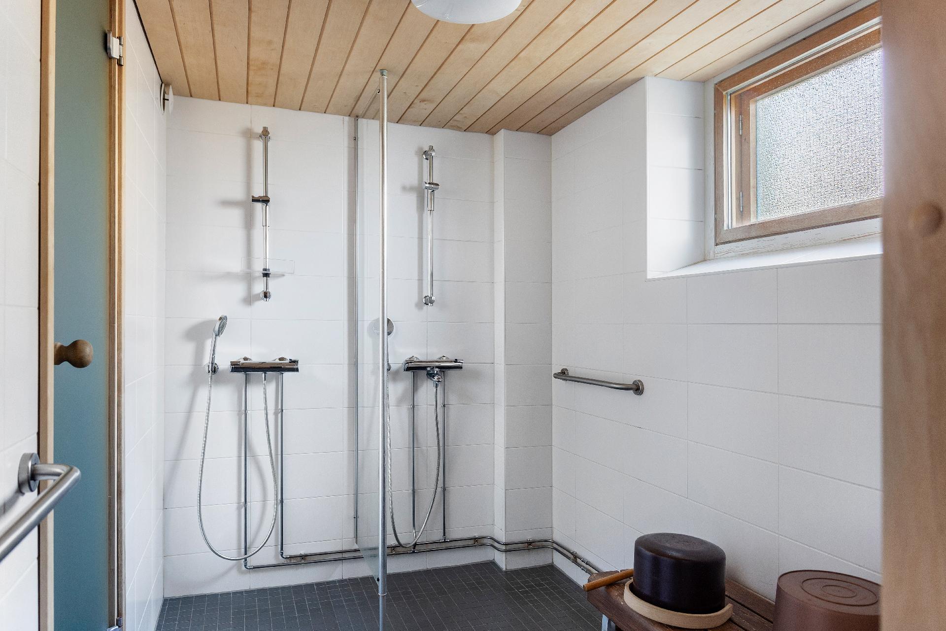 Talosaunan pesuhuone