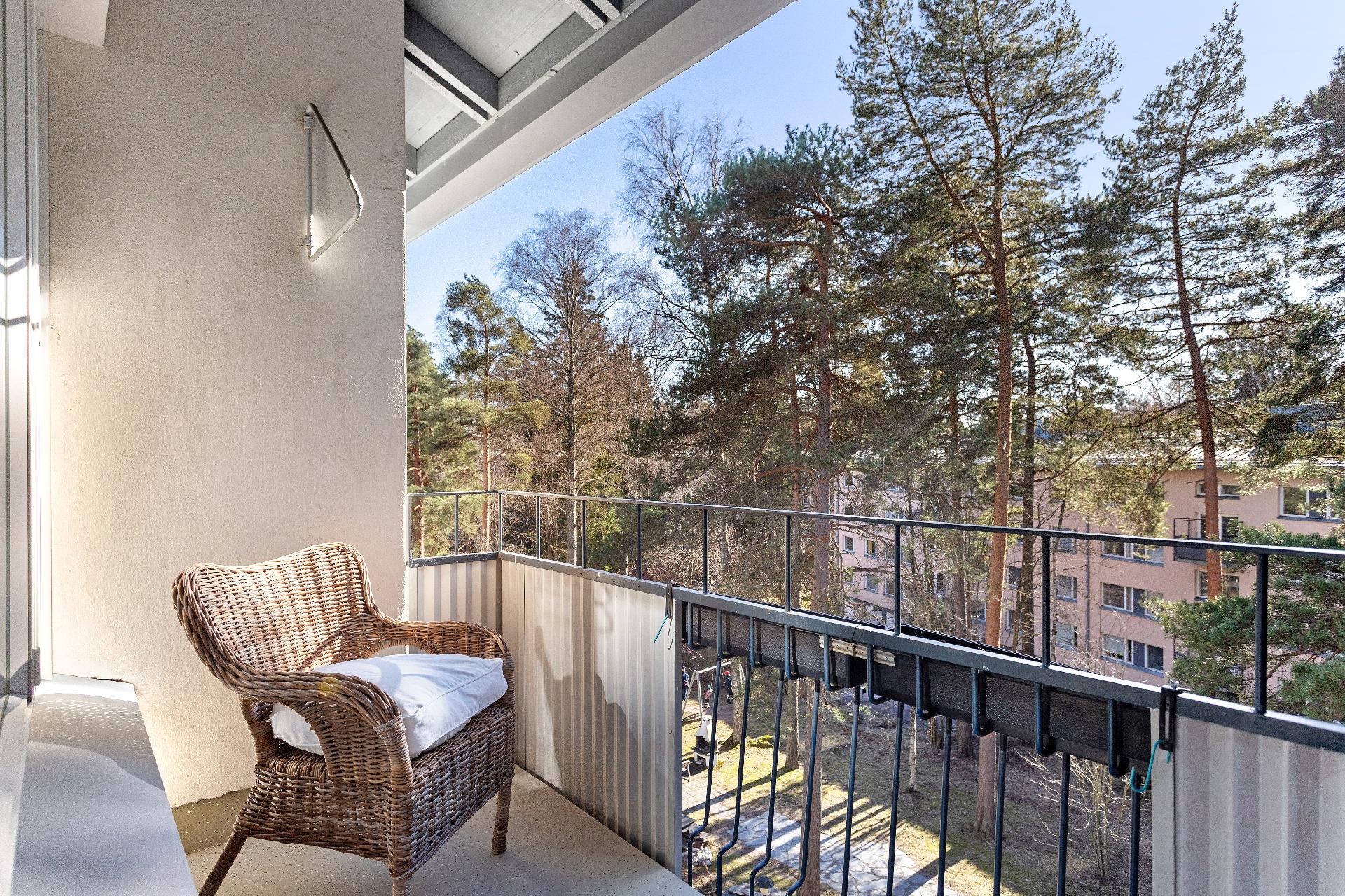 Ulvilantie 25, Munkkivuori, Helsinki