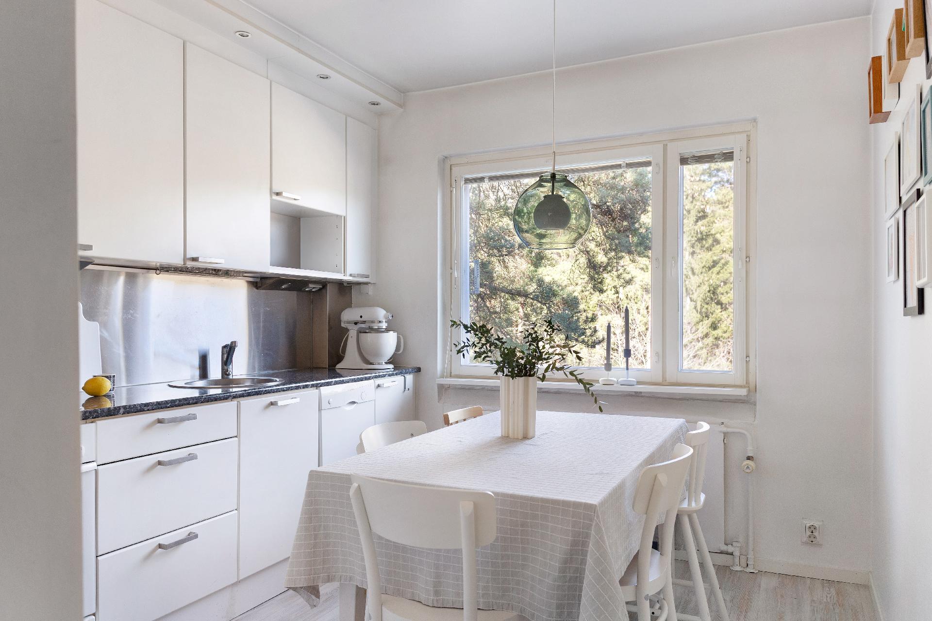 Ulvilantie 25, Munkkivuori, Helsinki