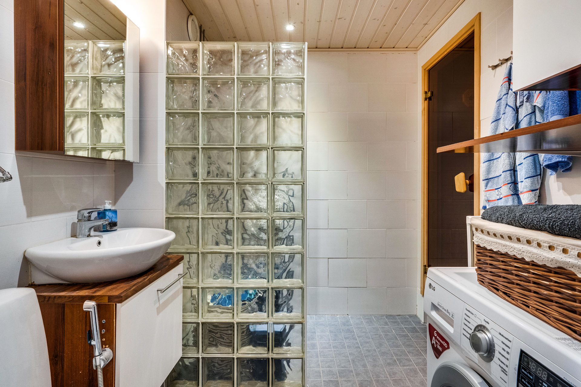 Riihitie 3, Pikkola, Kangasala