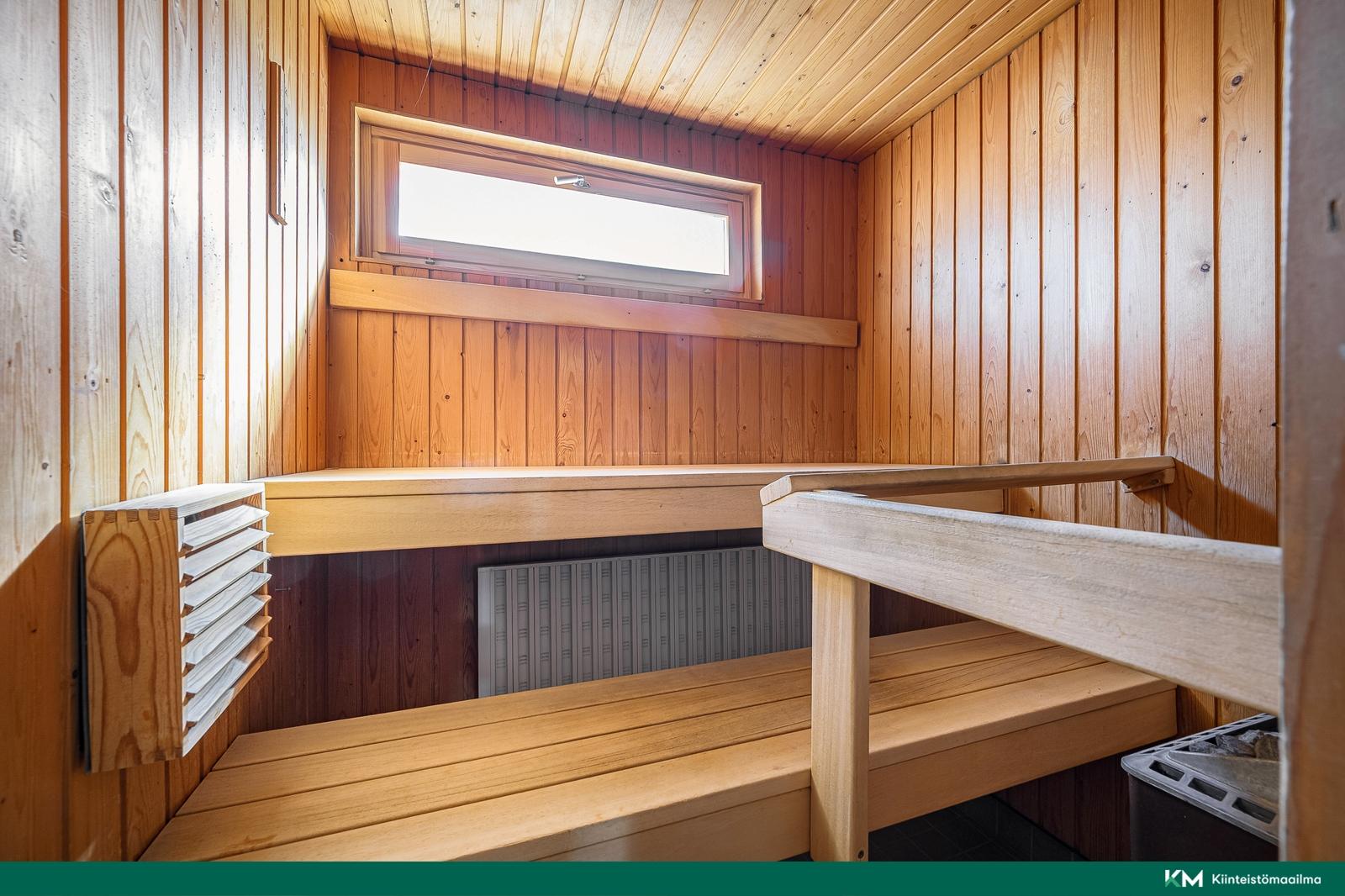 Liuskekuja 8, Pihlajamäki, Helsinki