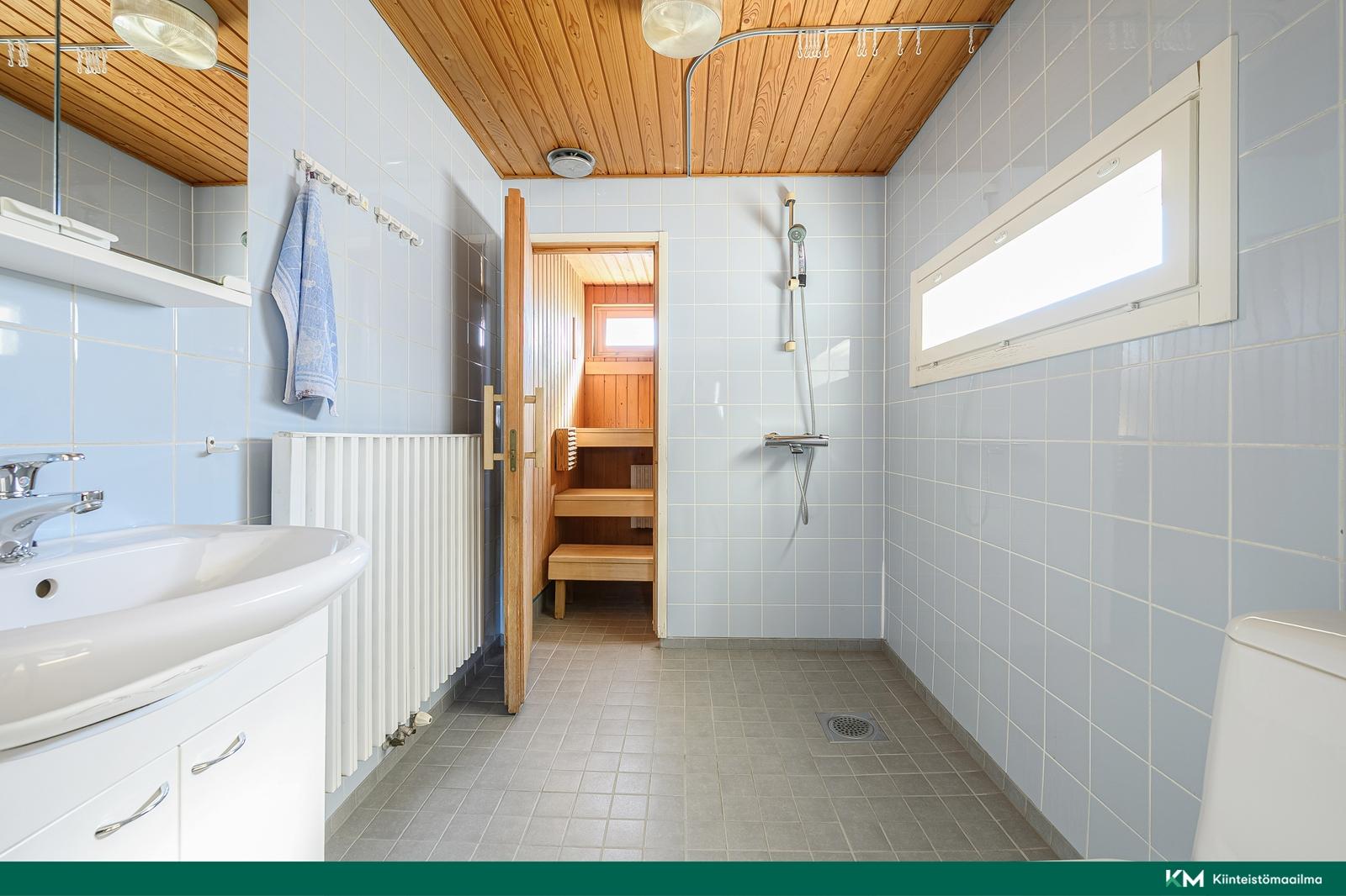 Liuskekuja 8, Pihlajamäki, Helsinki