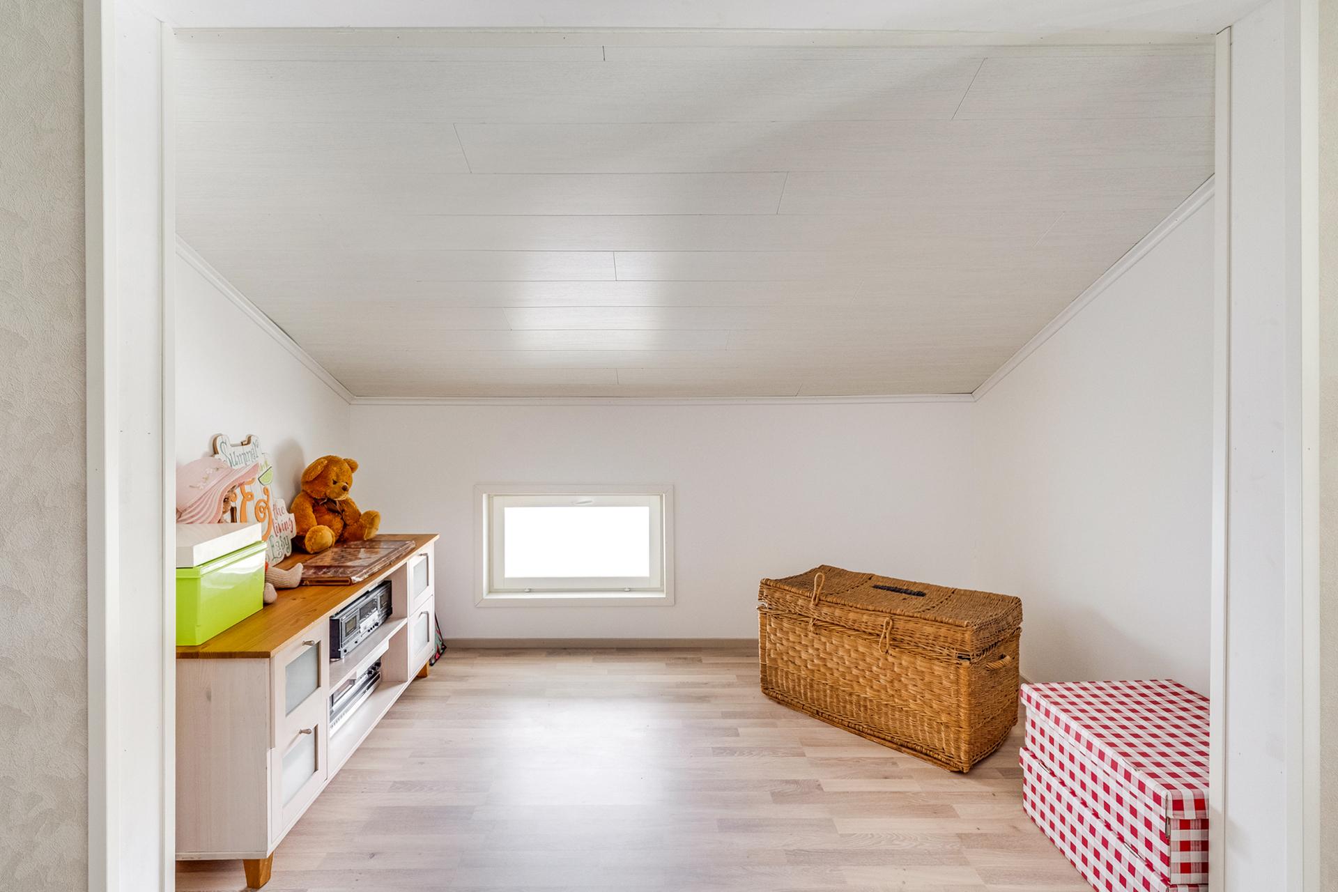 Keskuskatu 12, Haikka, Pirkkala