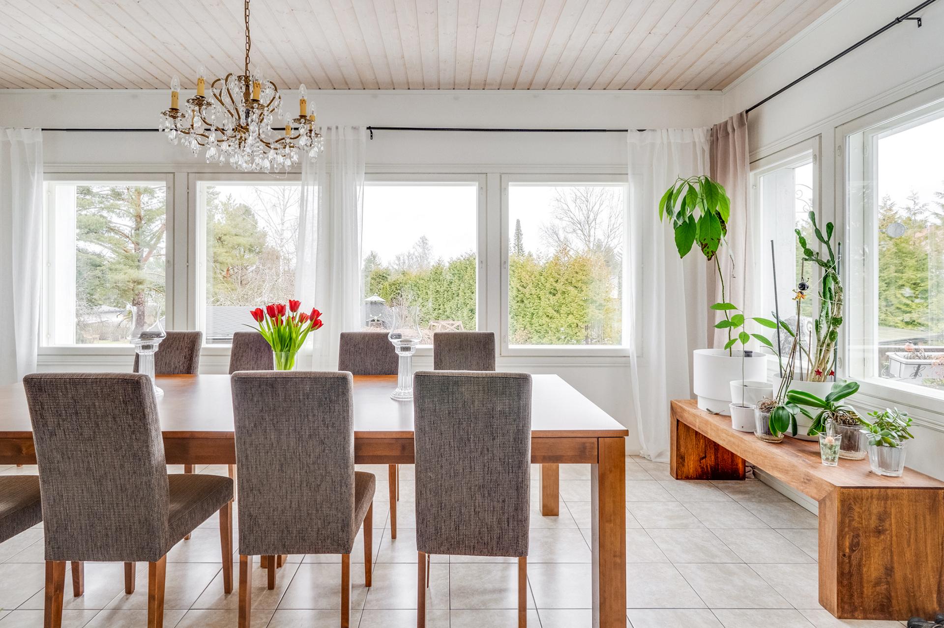 Keskuskatu 12, Haikka, Pirkkala