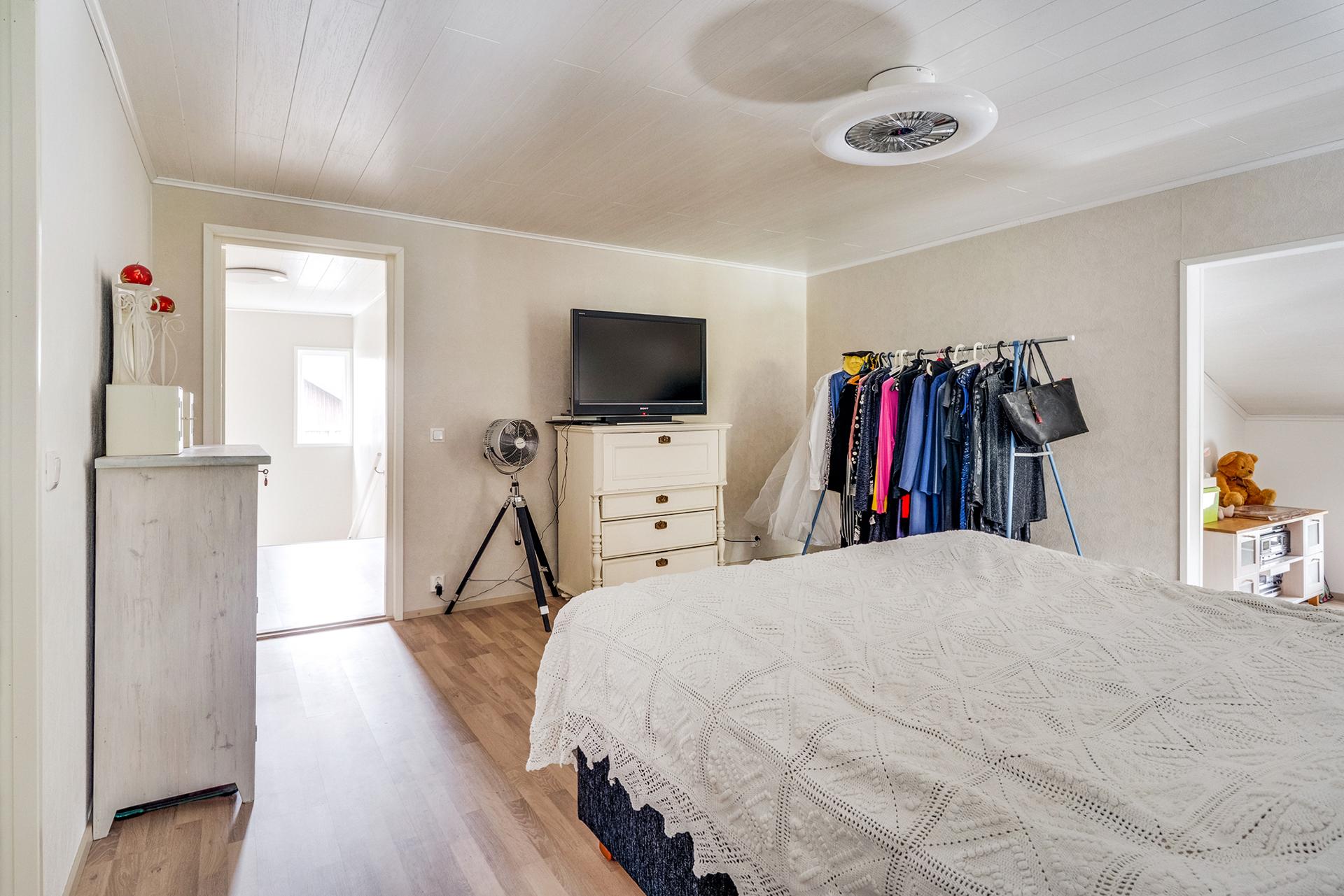 Keskuskatu 12, Haikka, Pirkkala