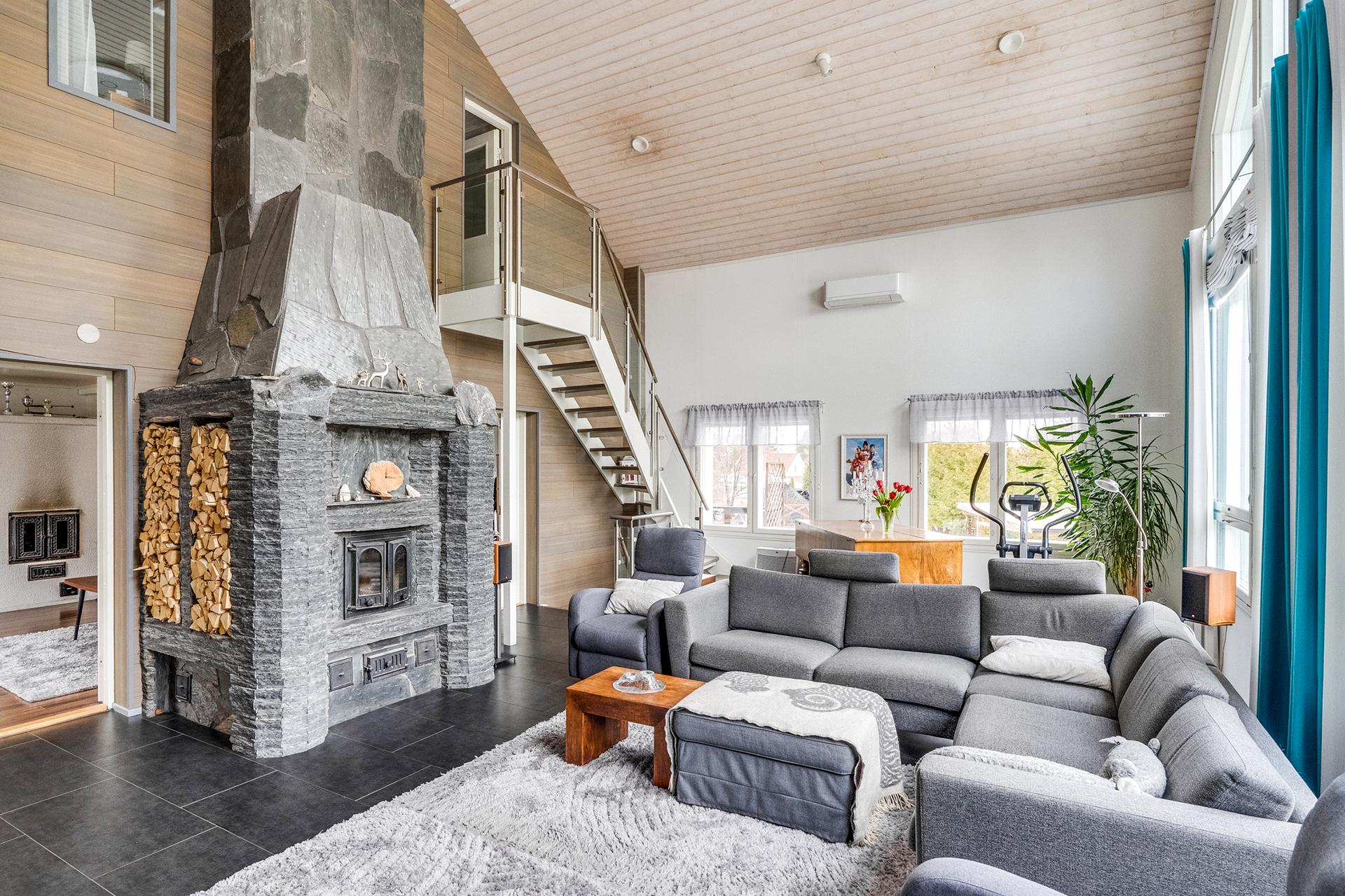 Keskuskatu 12, Haikka, Pirkkala