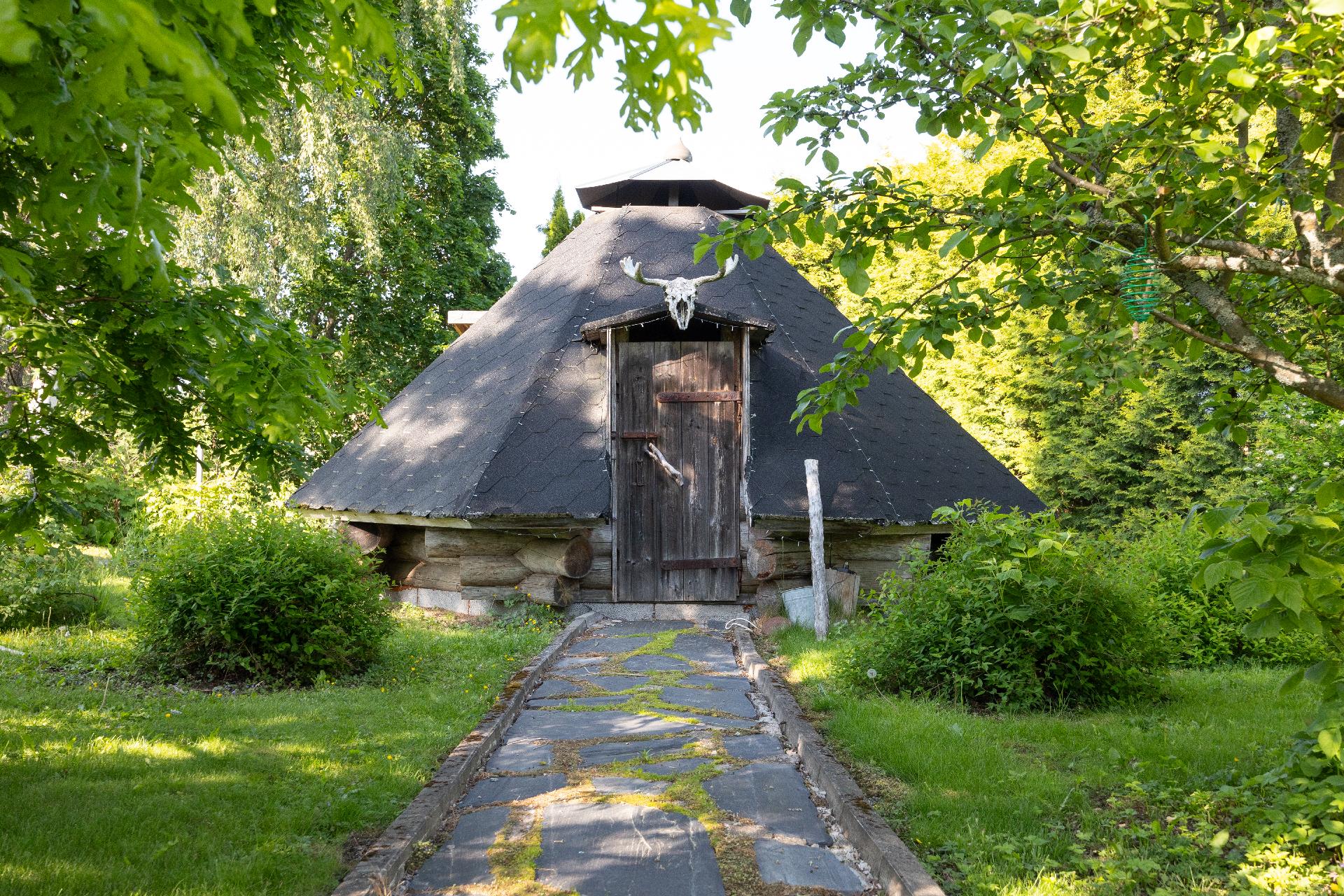 Keskuskatu 12, Haikka, Pirkkala