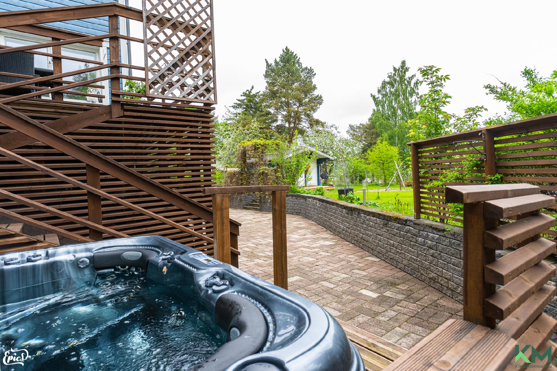 Keskuskatu 12, Haikka, Pirkkala