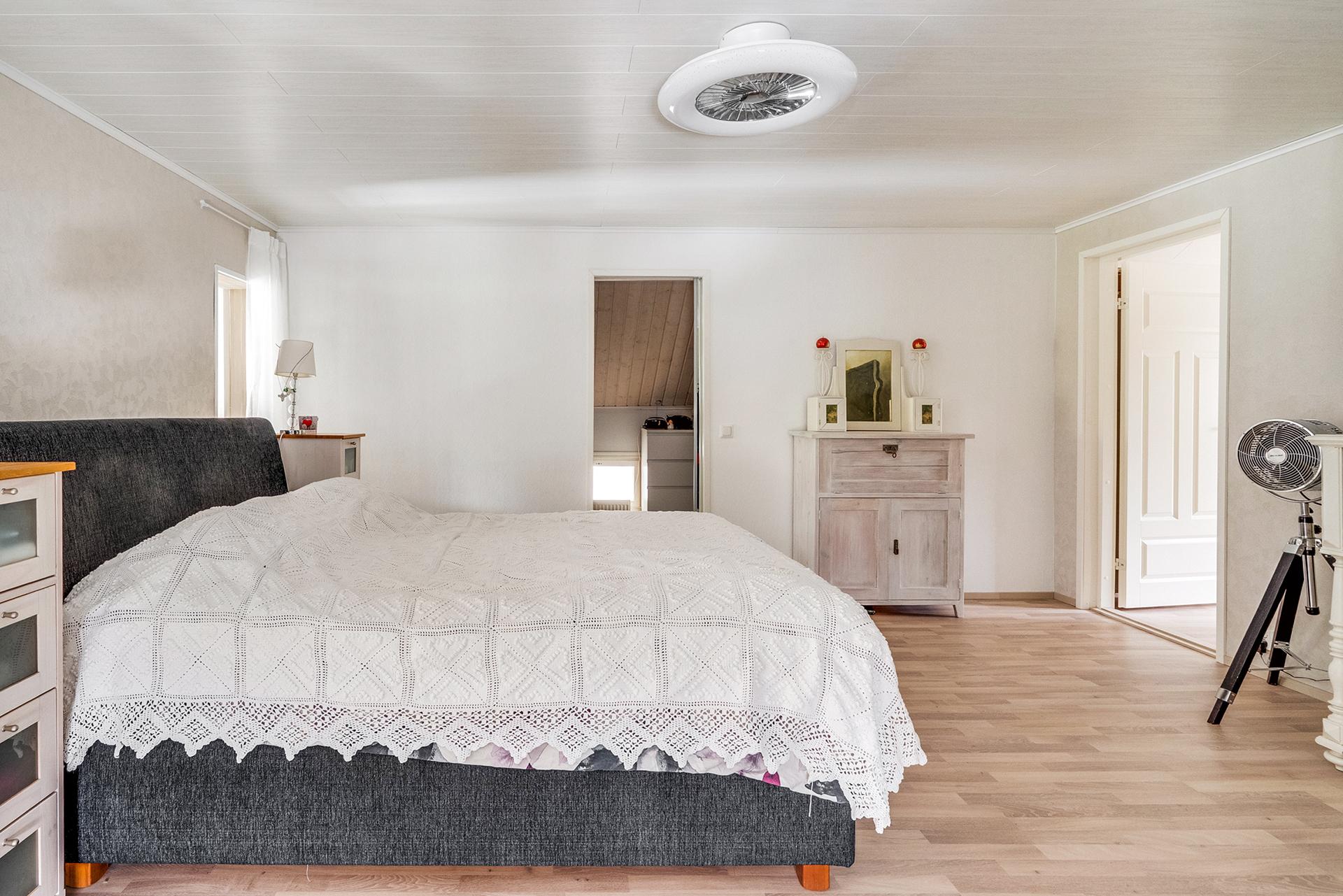 Keskuskatu 12, Haikka, Pirkkala