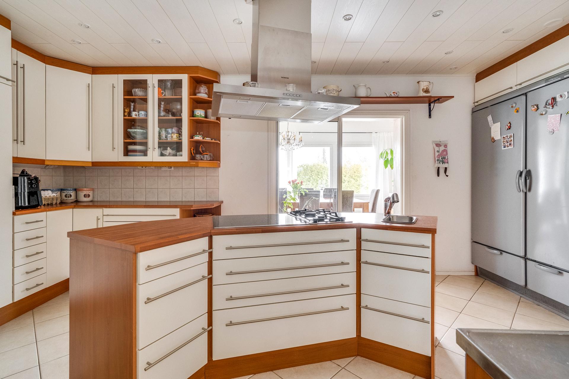 Keskuskatu 12, Haikka, Pirkkala