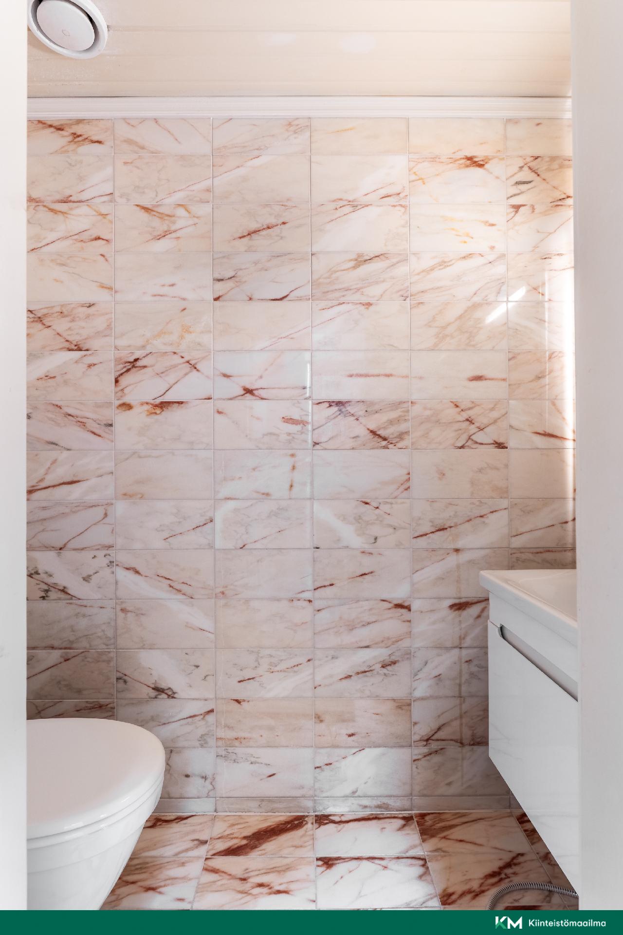 Lokitie 51, Vuosaari, Helsinki