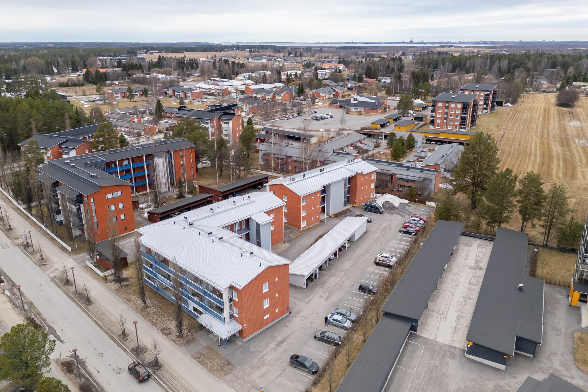 Kirkkotie 10, Keskusta, Kempele