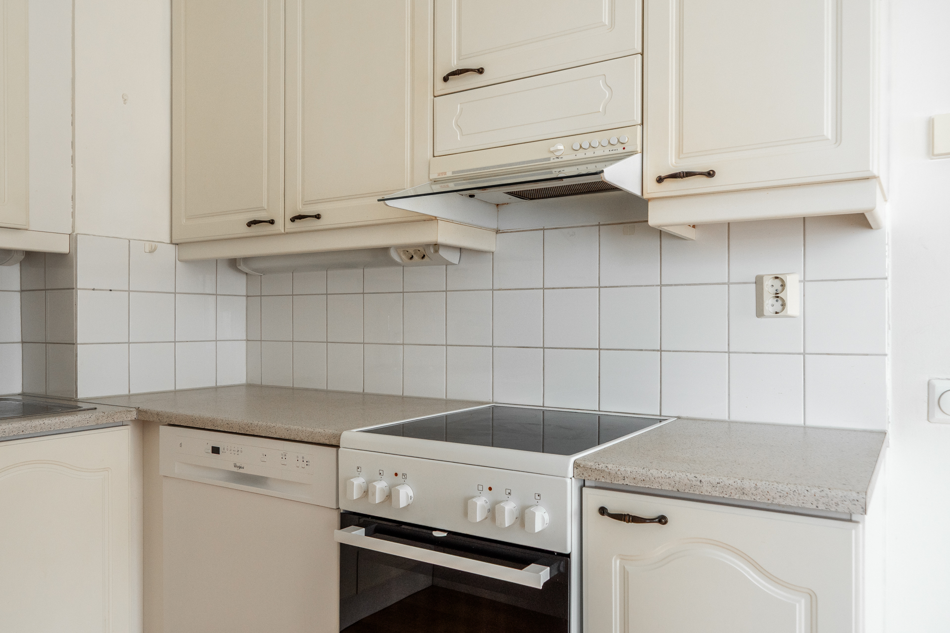 Kirkkotie 10, Keskusta, Kempele