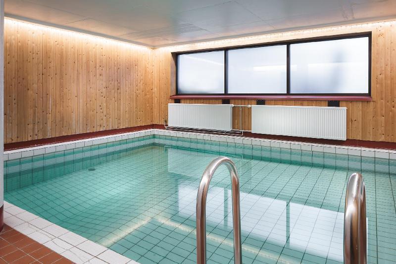 Taloyhtiön uima-allas