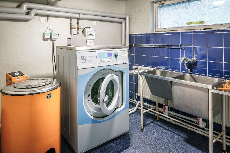 Yhtiössä tilava talopesula